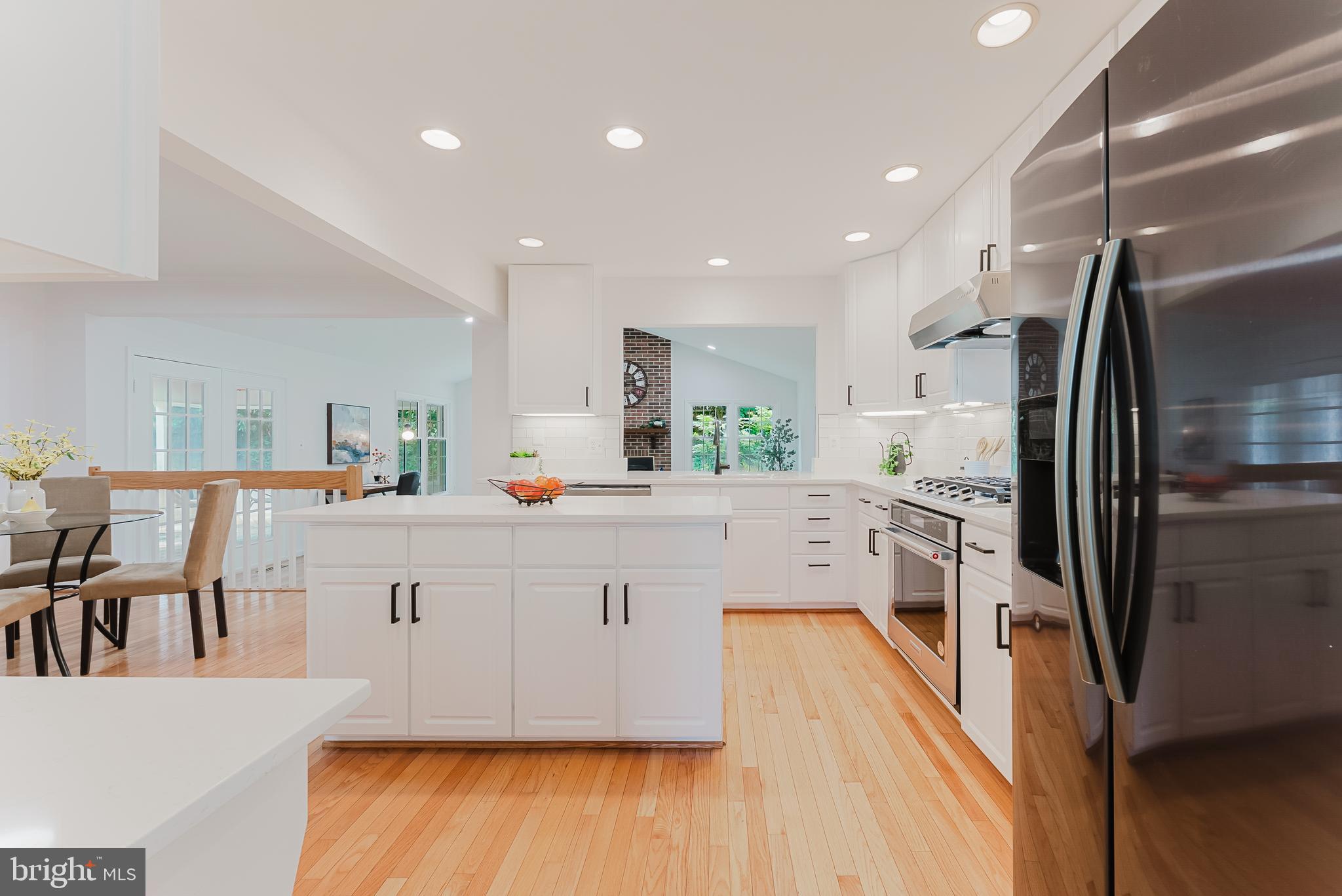 LONGWOOD KNOLLS - Residential
