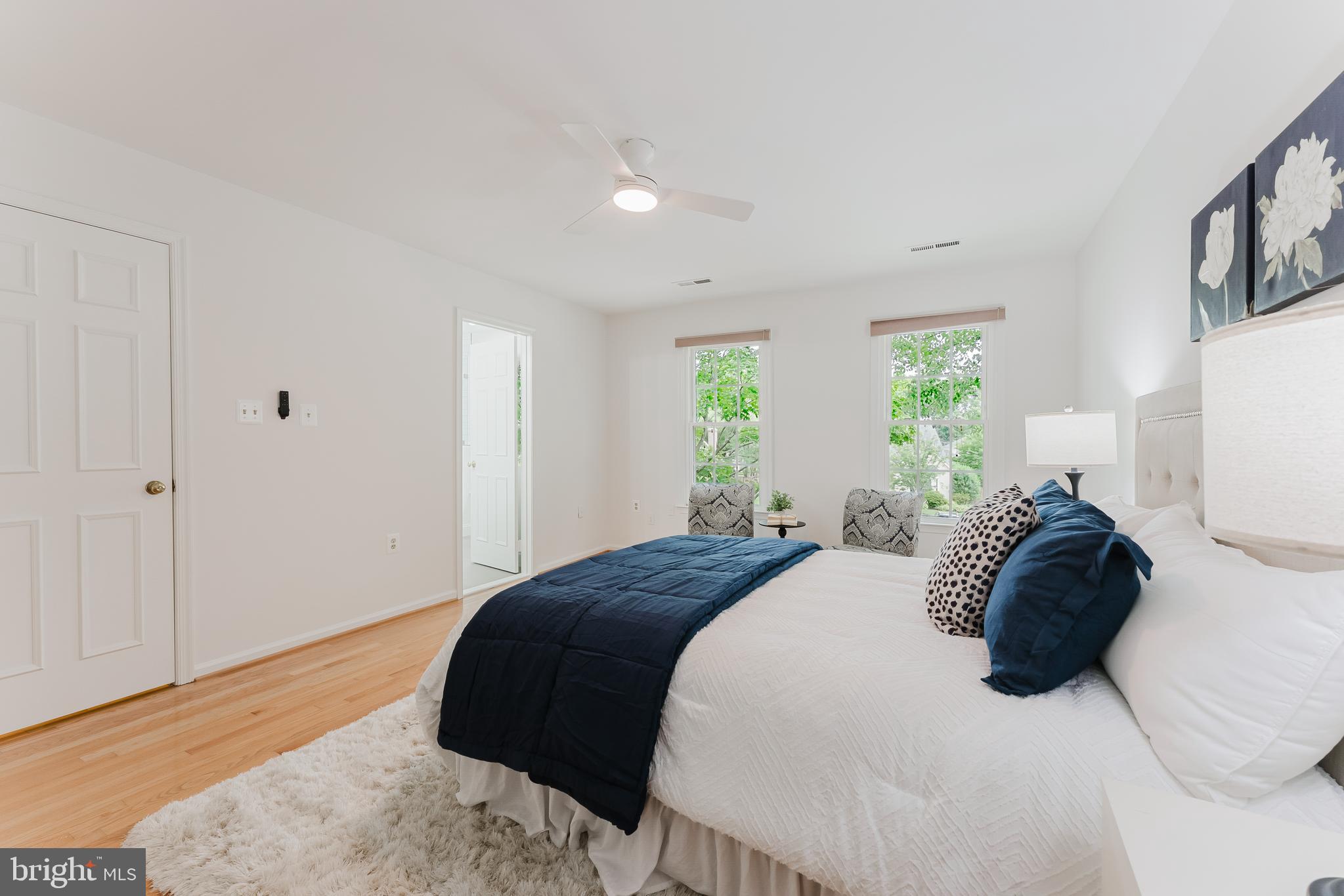 LONGWOOD KNOLLS - Residential
