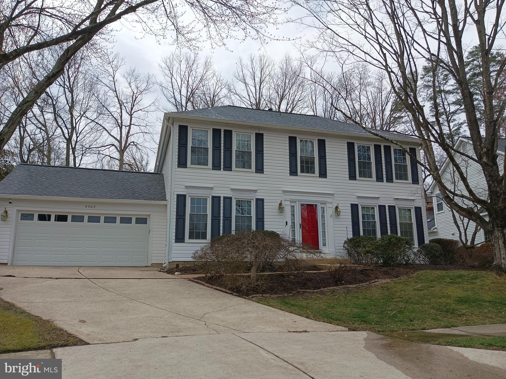 LONGWOOD KNOLLS - Residential