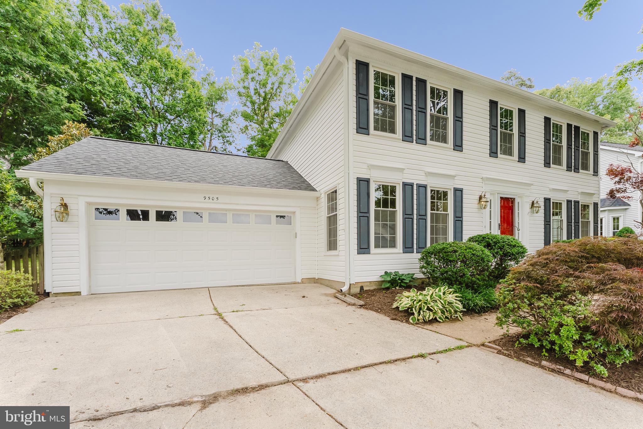 LONGWOOD KNOLLS - Residential