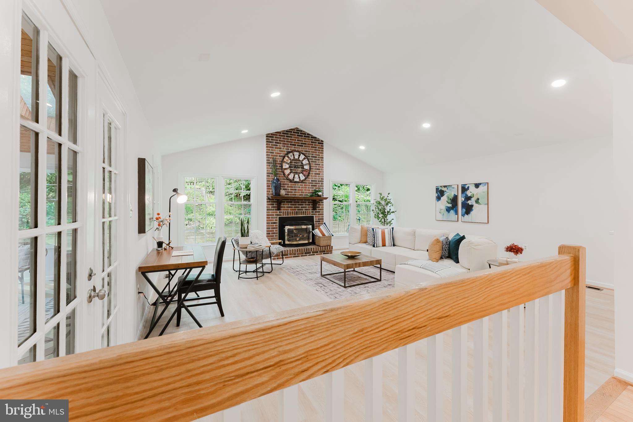 LONGWOOD KNOLLS - Residential