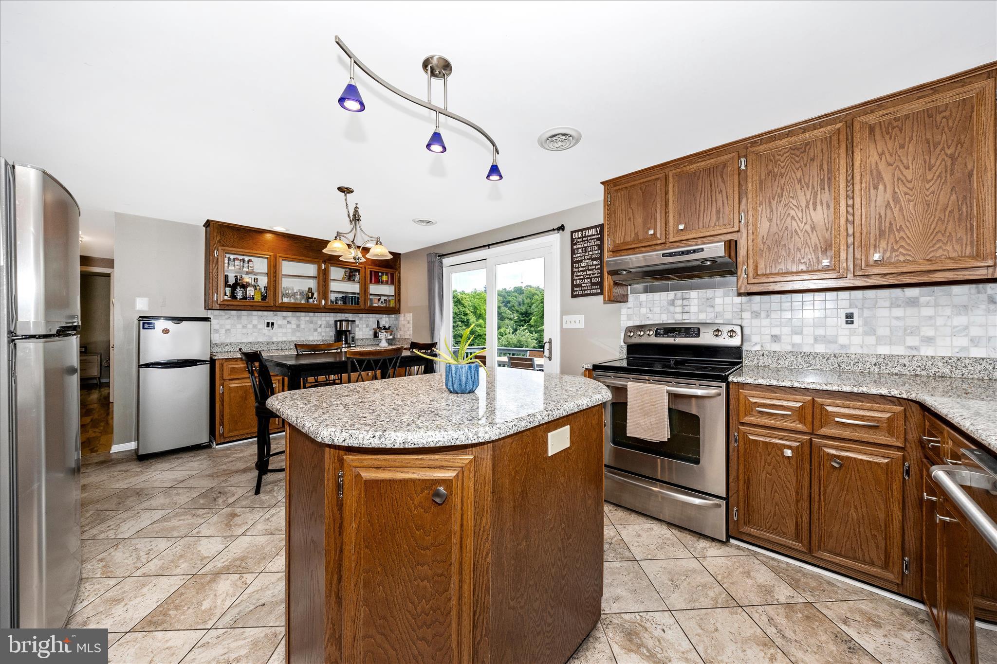 BRADDOCK HEIGHTS - Residential