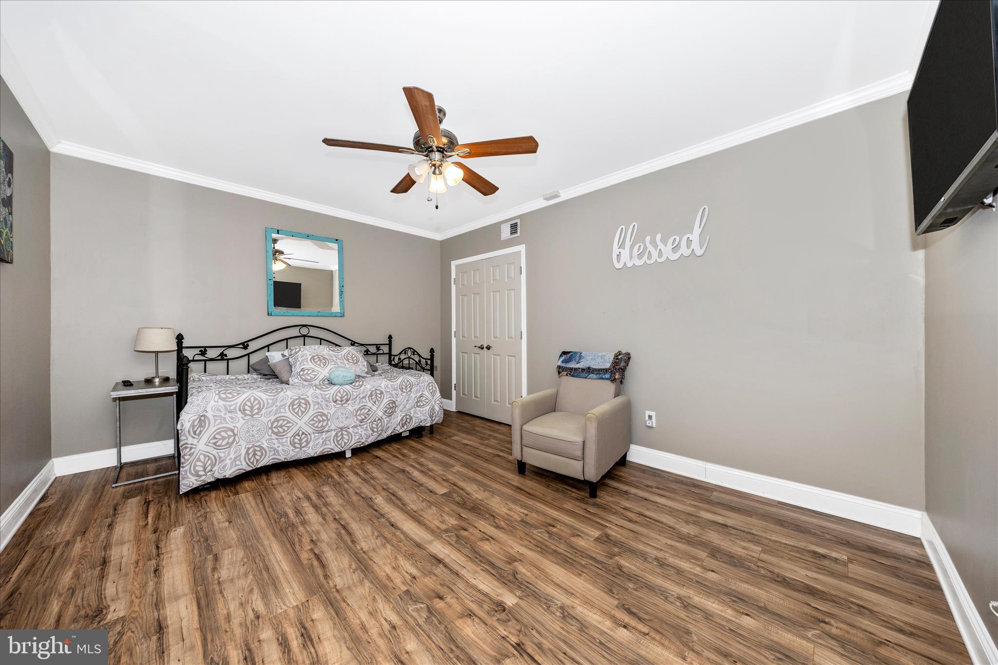 BRADDOCK HEIGHTS - Residential