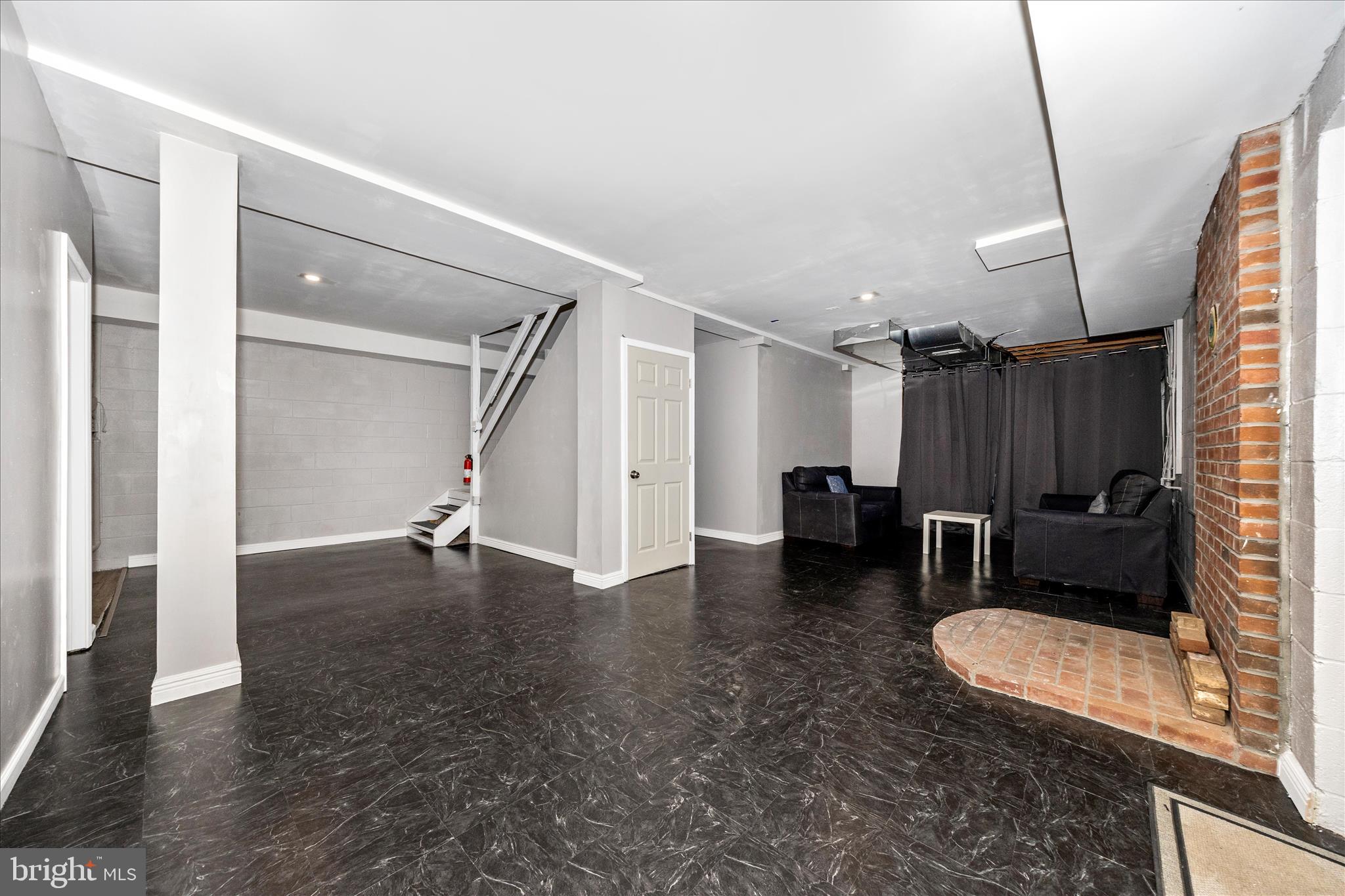 BRADDOCK HEIGHTS - Residential