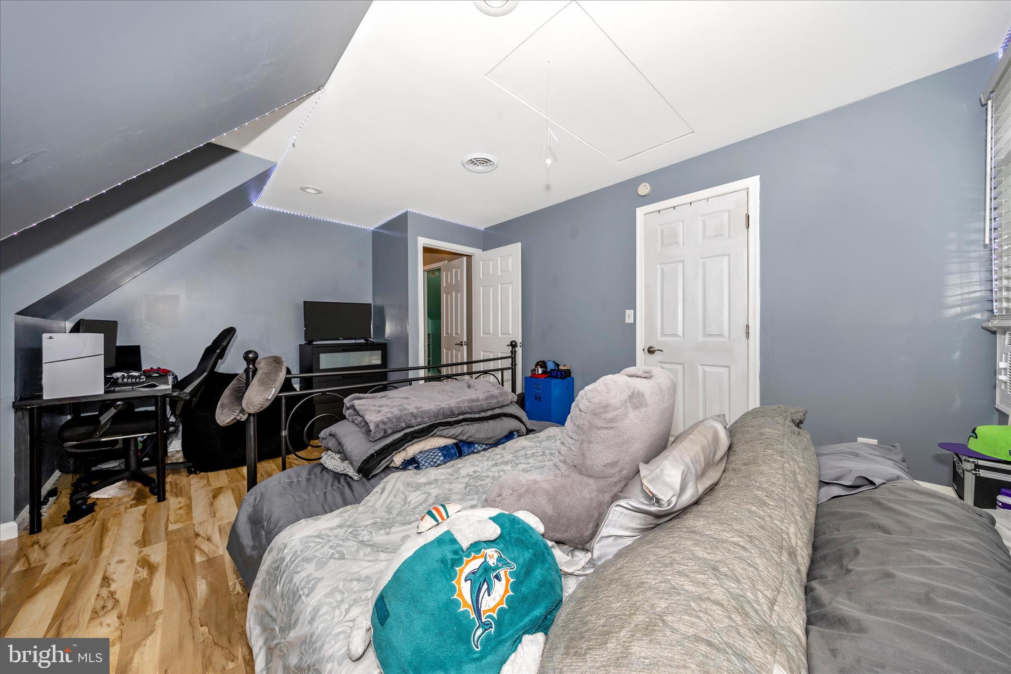 BRADDOCK HEIGHTS - Residential