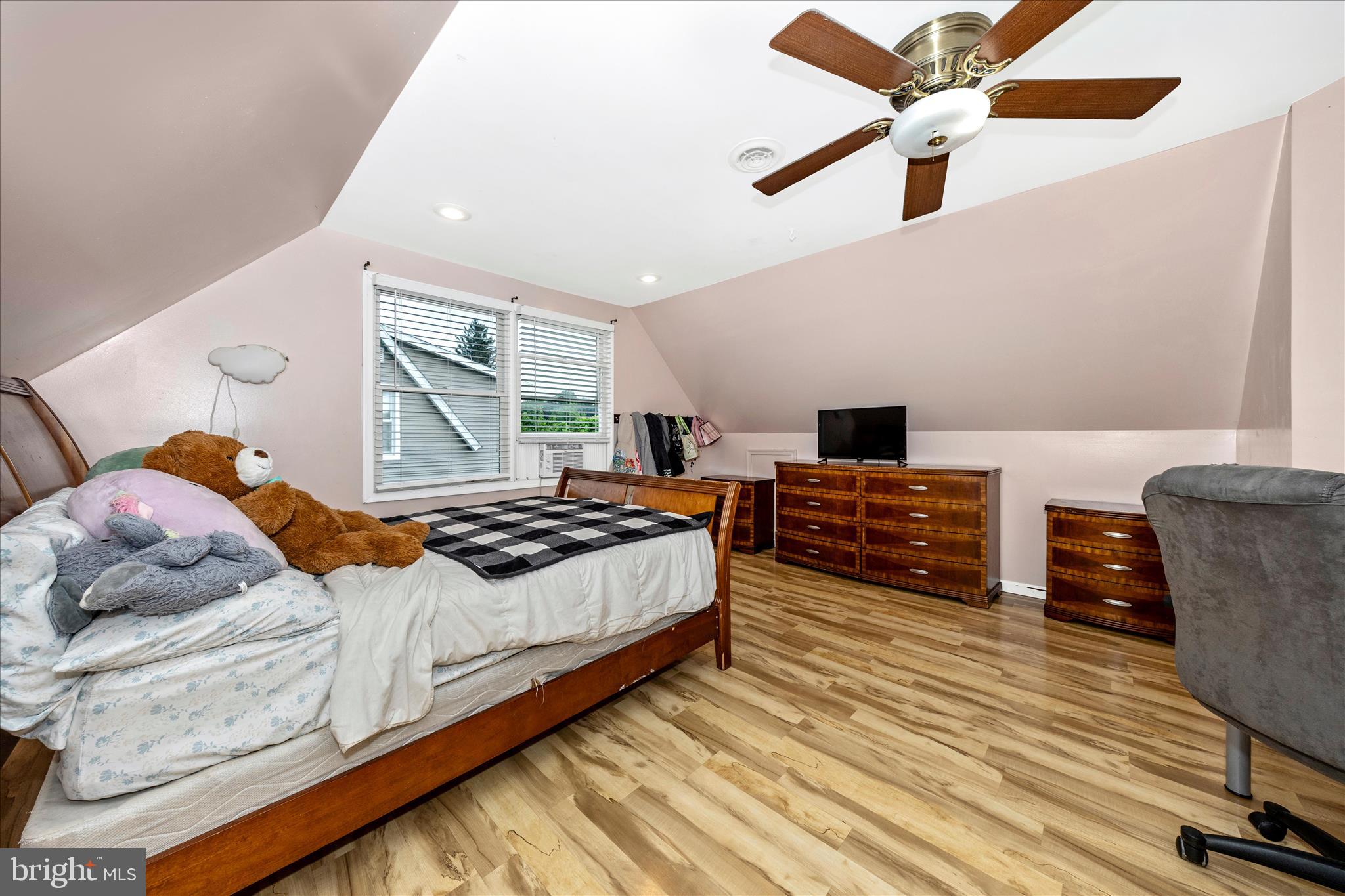 BRADDOCK HEIGHTS - Residential