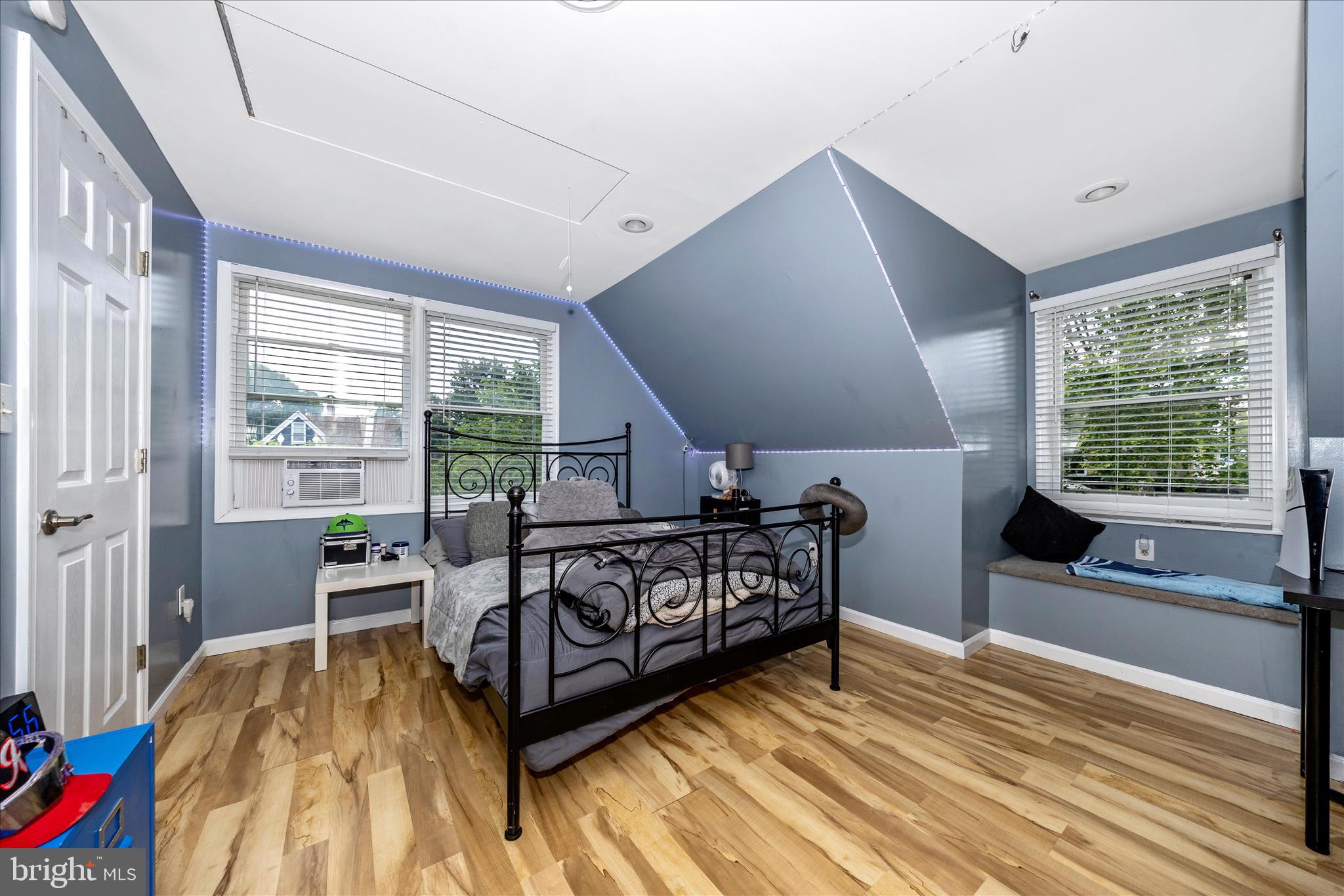 BRADDOCK HEIGHTS - Residential