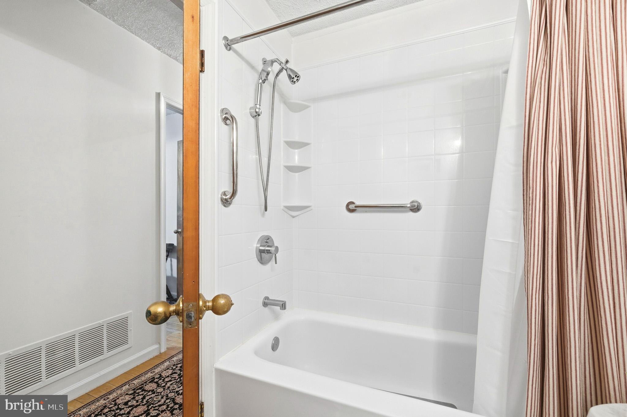 BROOKWOOD ESTATES - Residential