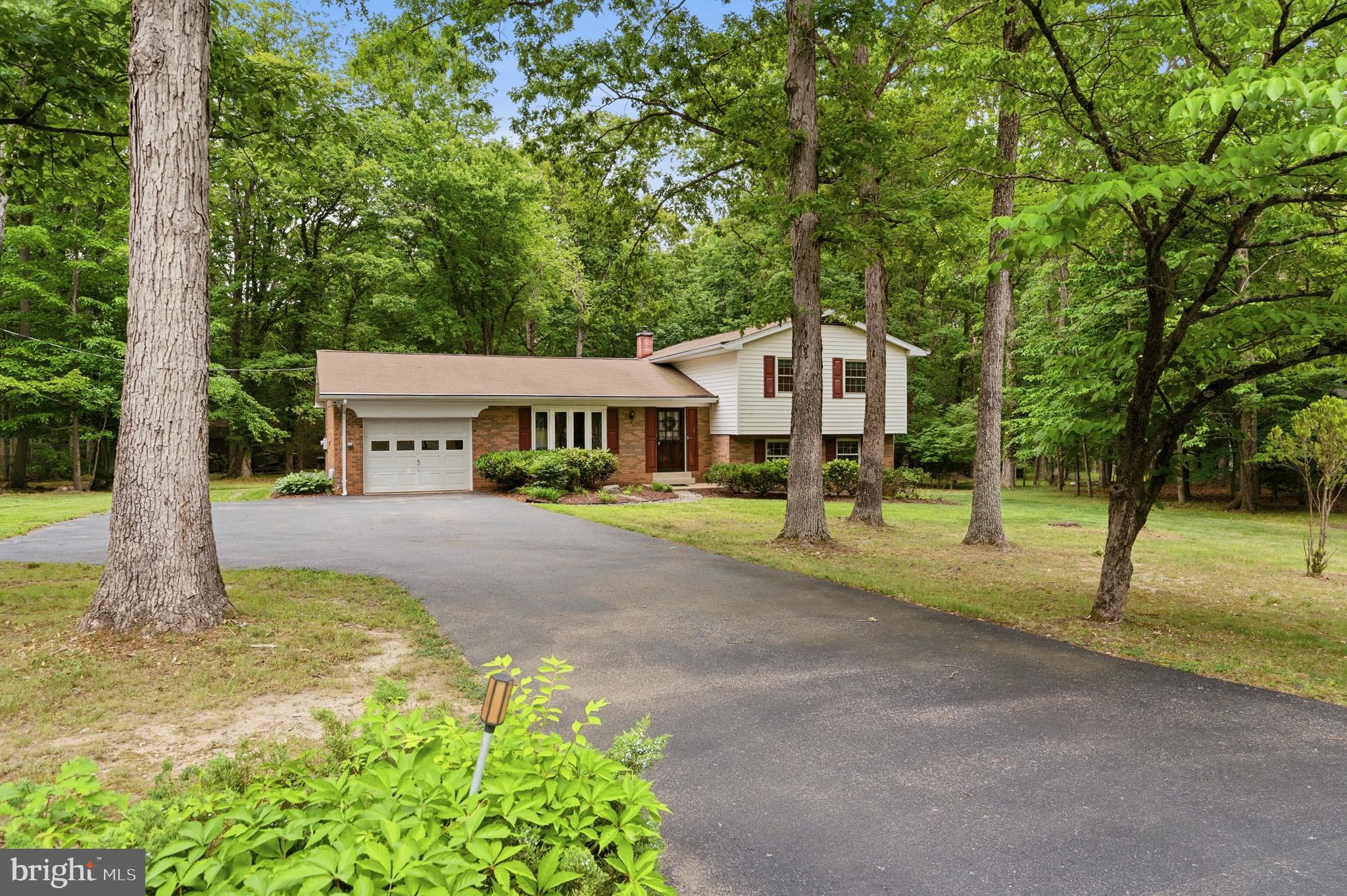 BROOKWOOD ESTATES - Residential