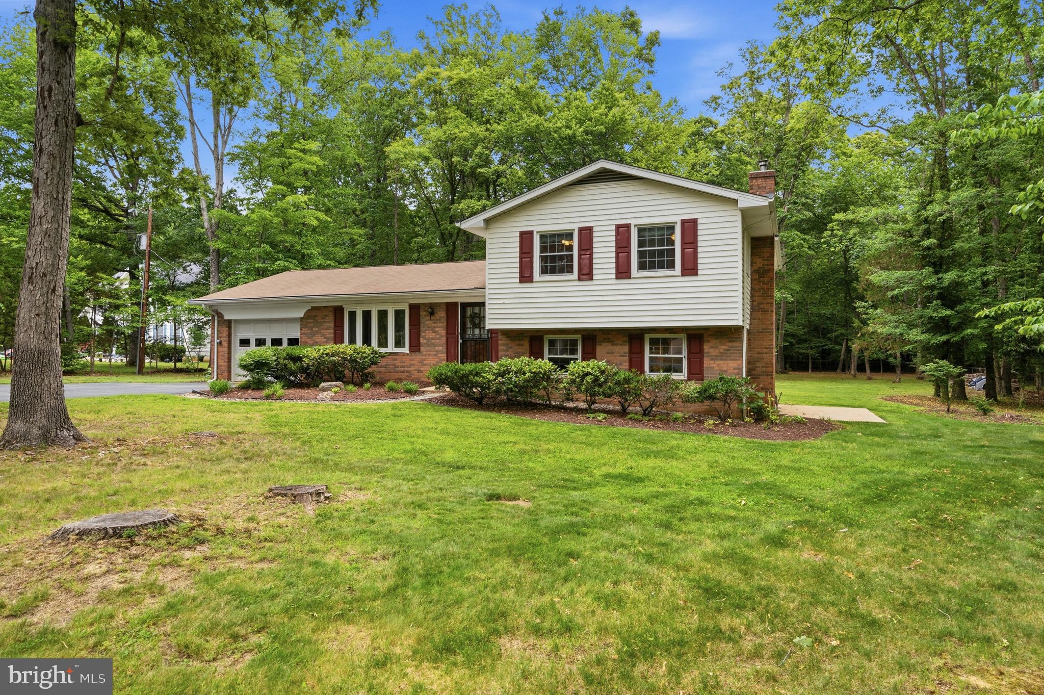 BROOKWOOD ESTATES - Residential