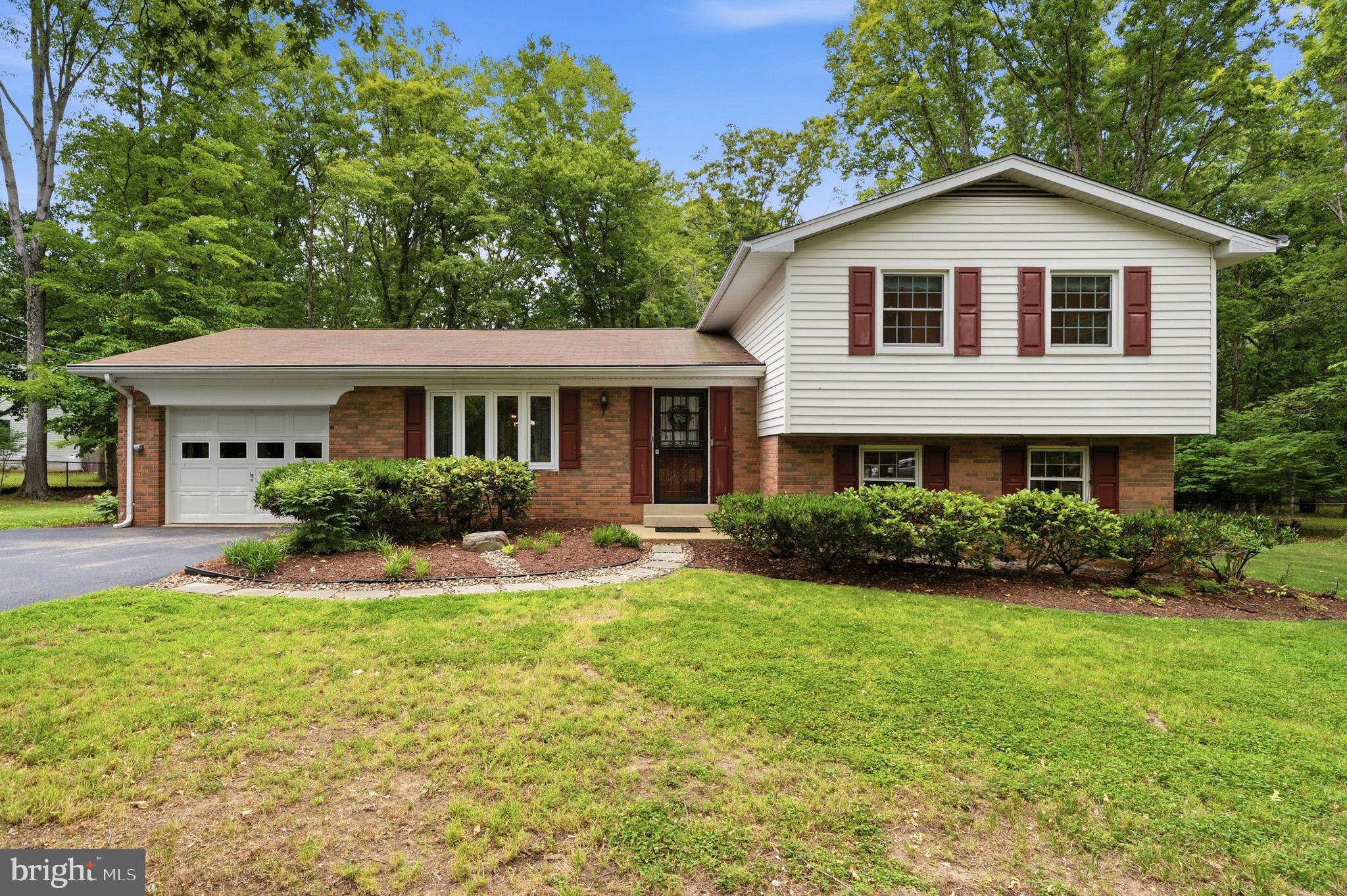 BROOKWOOD ESTATES - Residential