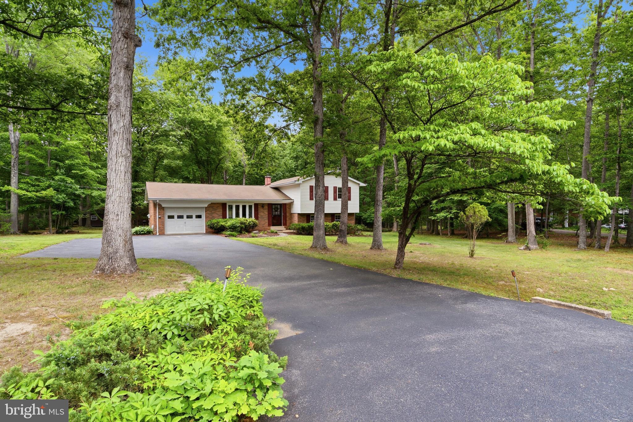 BROOKWOOD ESTATES - Residential