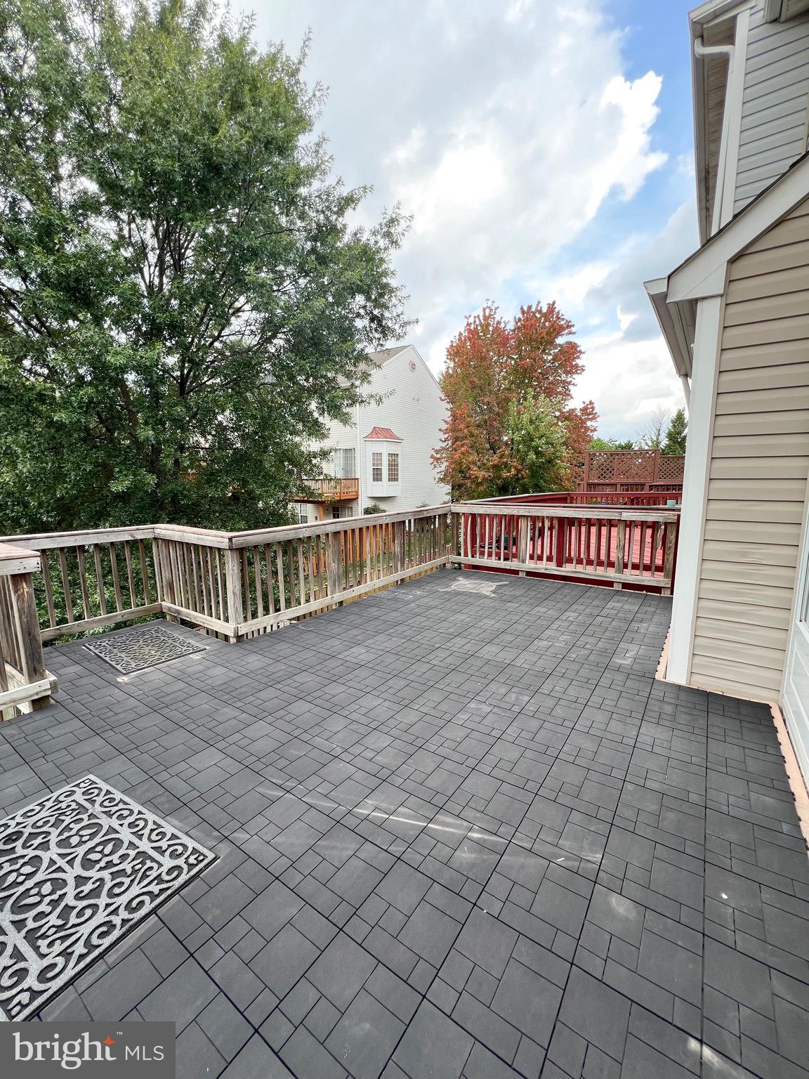 LOUDOUN PARKWAY CENTER - Residential Lease