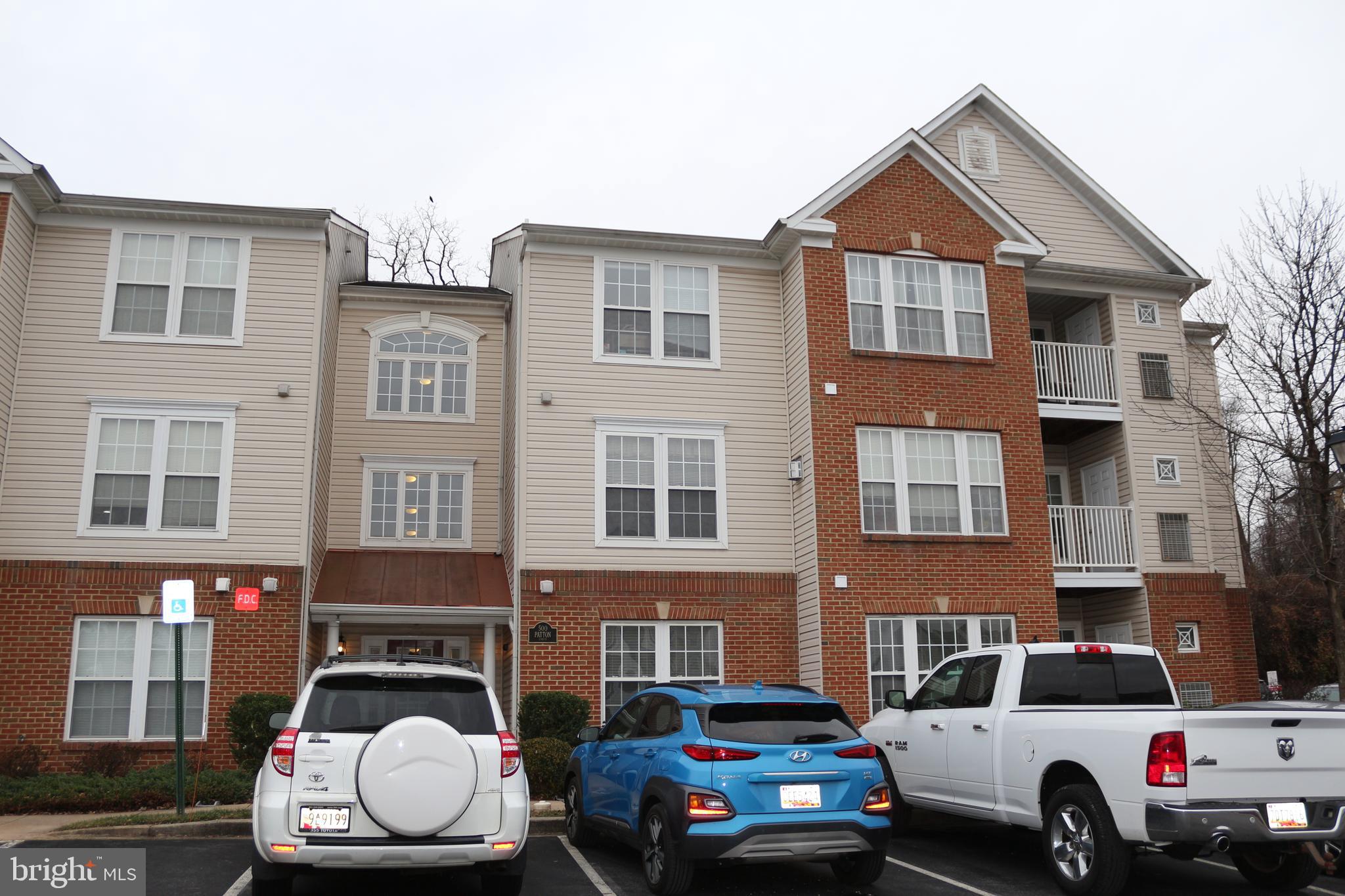 Move in ready 2 Bedroom 2 full Bathroom condo with a nice sized Living Room/Dining Room with a gas fireplace. Main Bedroom has a full Bath with a walk in shower and a nice sized walk in closet. Washer and Dryer are located beside the Kitchen and Pantry Room. This unit also has a private patio and the building has an elevator so even though its on the second floor you don't have to worry about stairs.