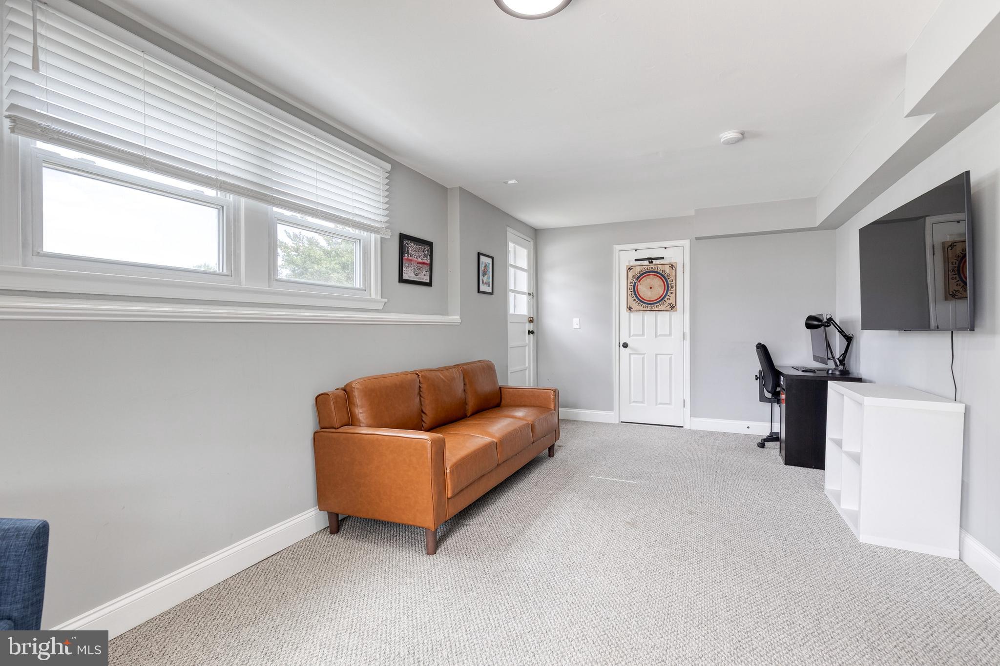 WYNNEWOOD - Residential