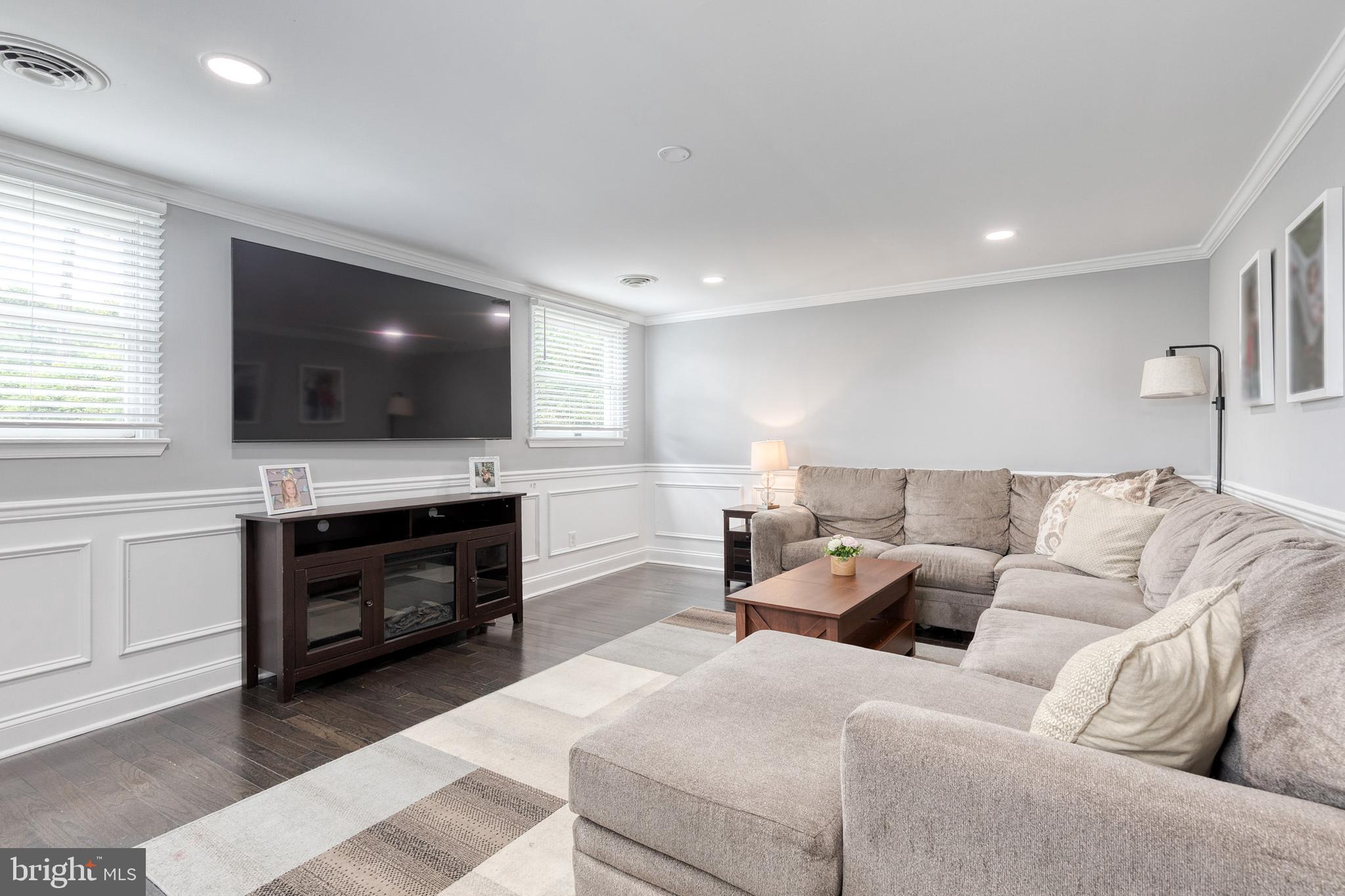 WYNNEWOOD - Residential