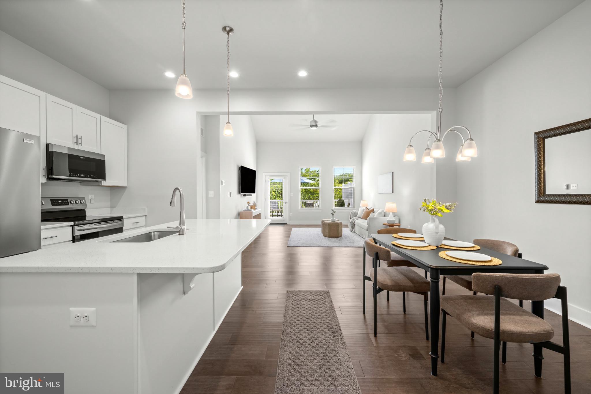 SNADER'S SUMMIT - Residential