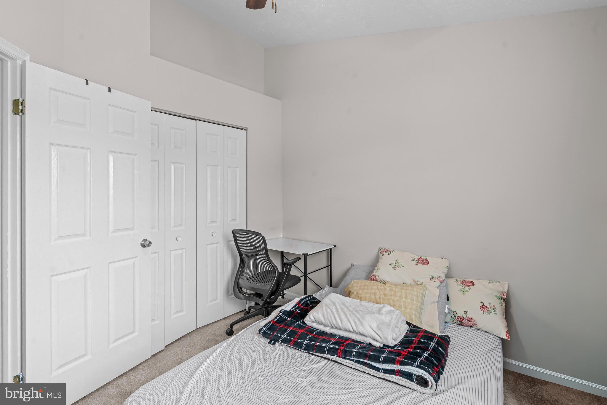 SADDLE CREEK - Residential