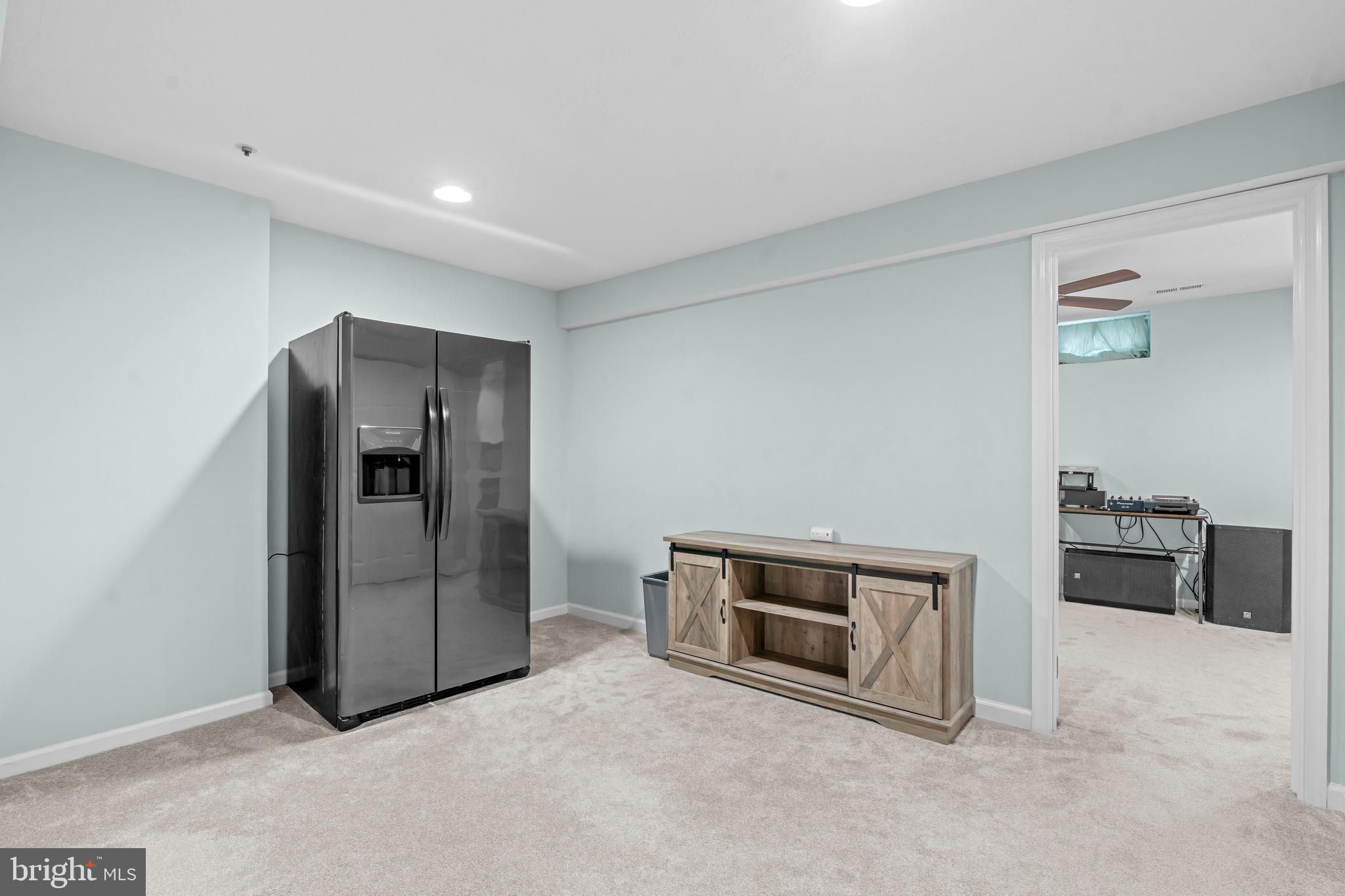 SADDLE CREEK - Residential