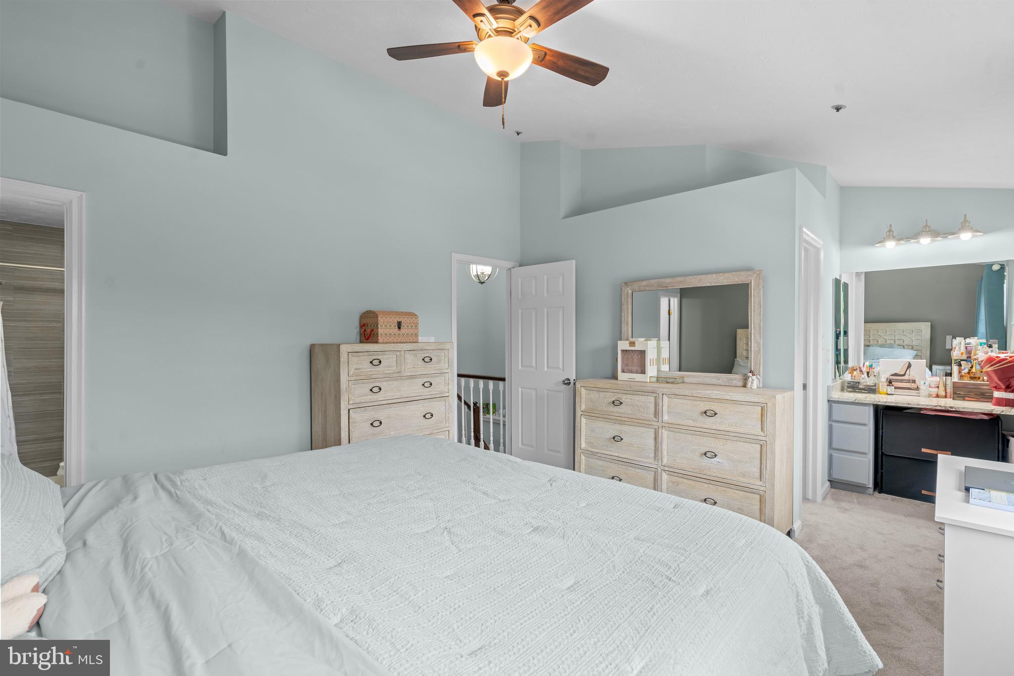 SADDLE CREEK - Residential