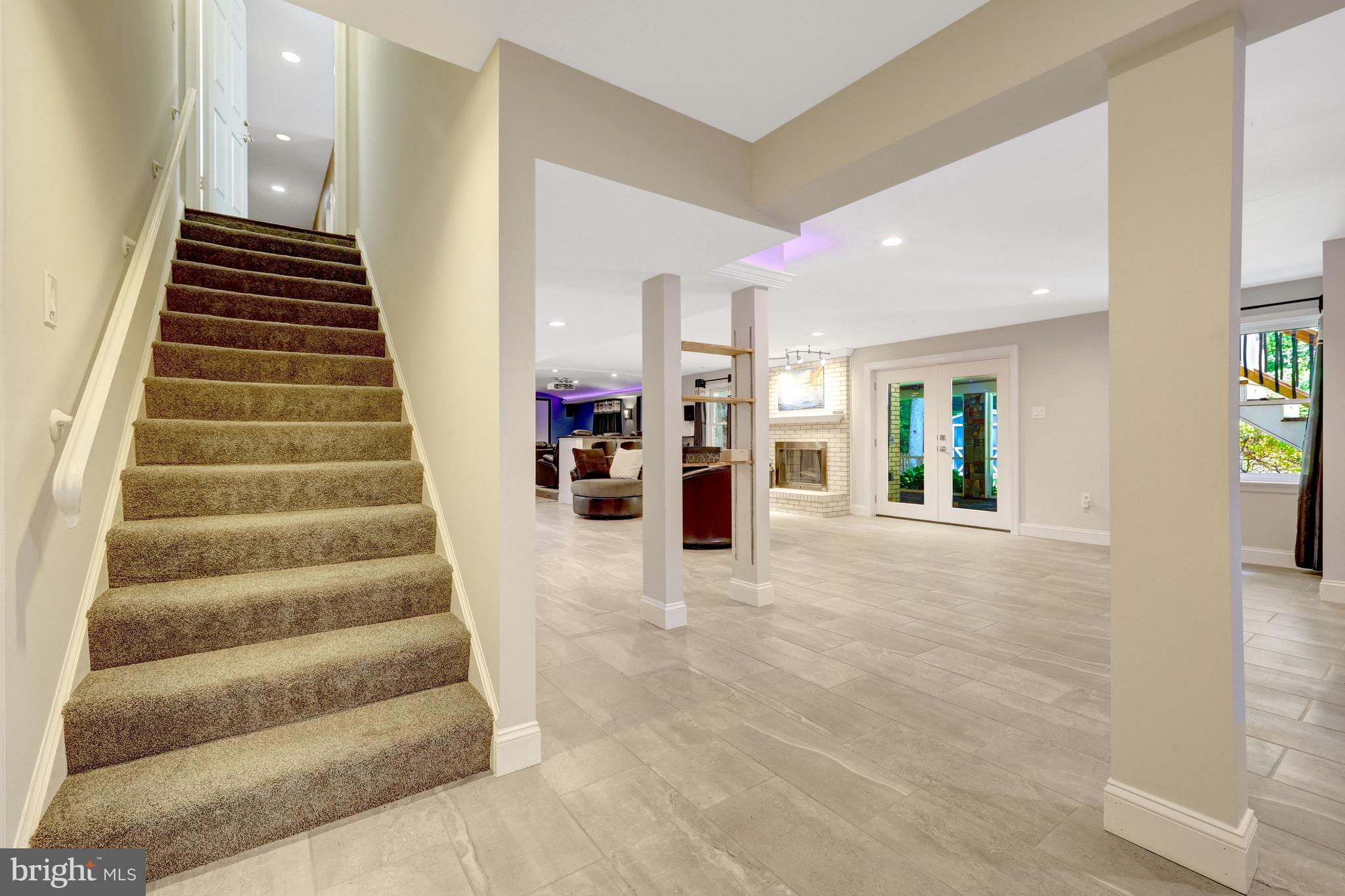 KILLARNEY - Residential