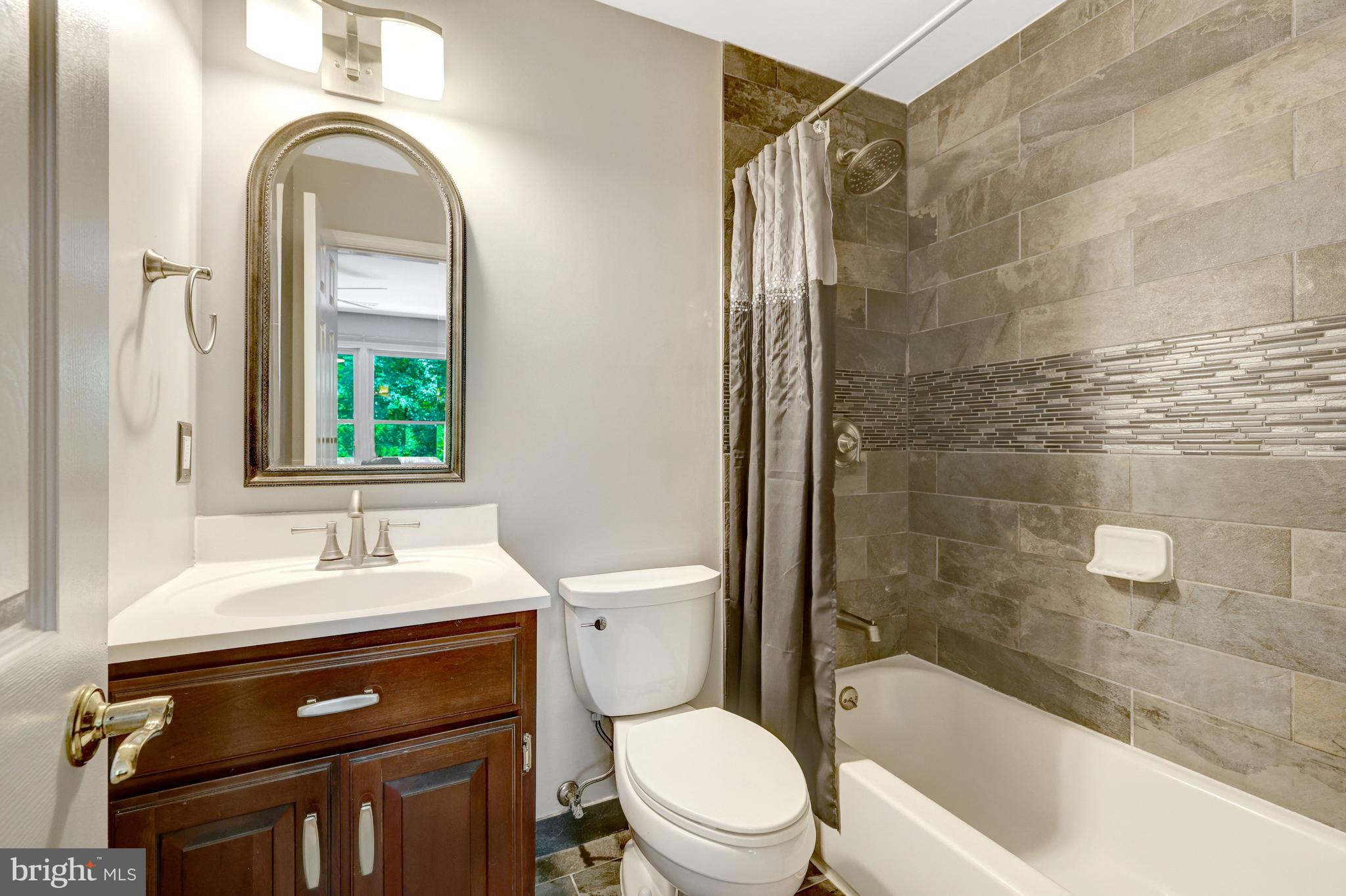 KILLARNEY - Residential