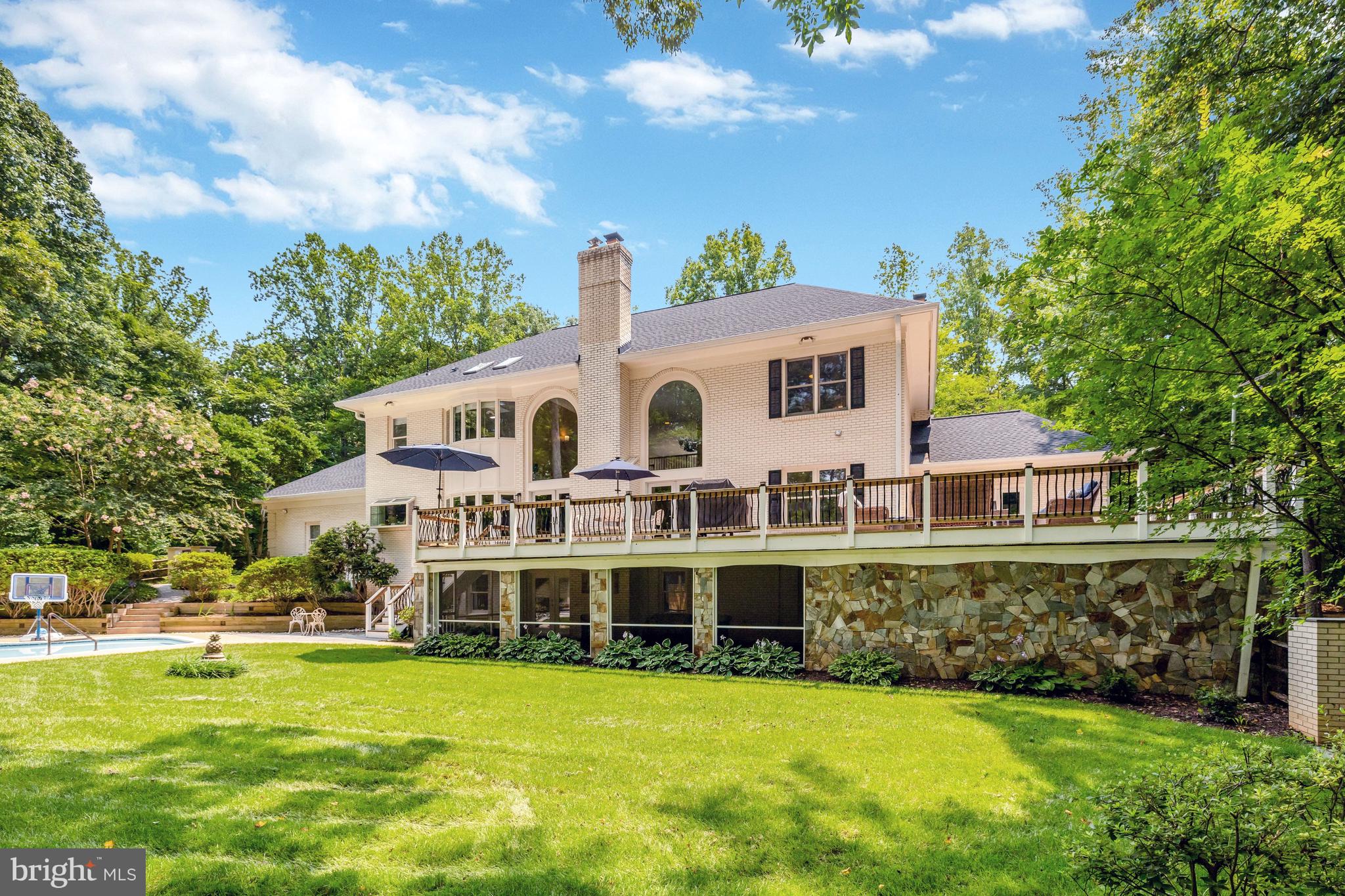 KILLARNEY - Residential