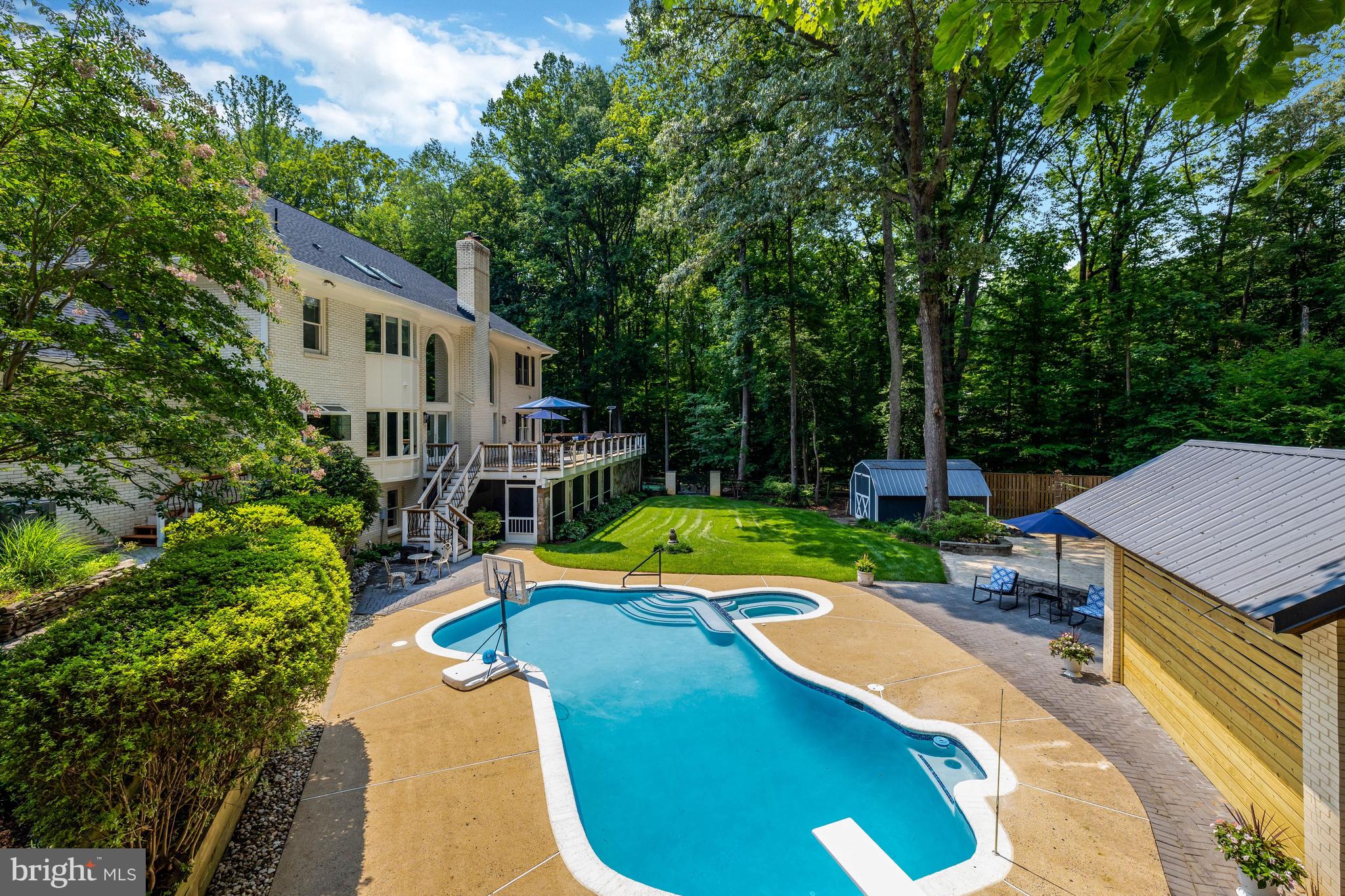 KILLARNEY - Residential