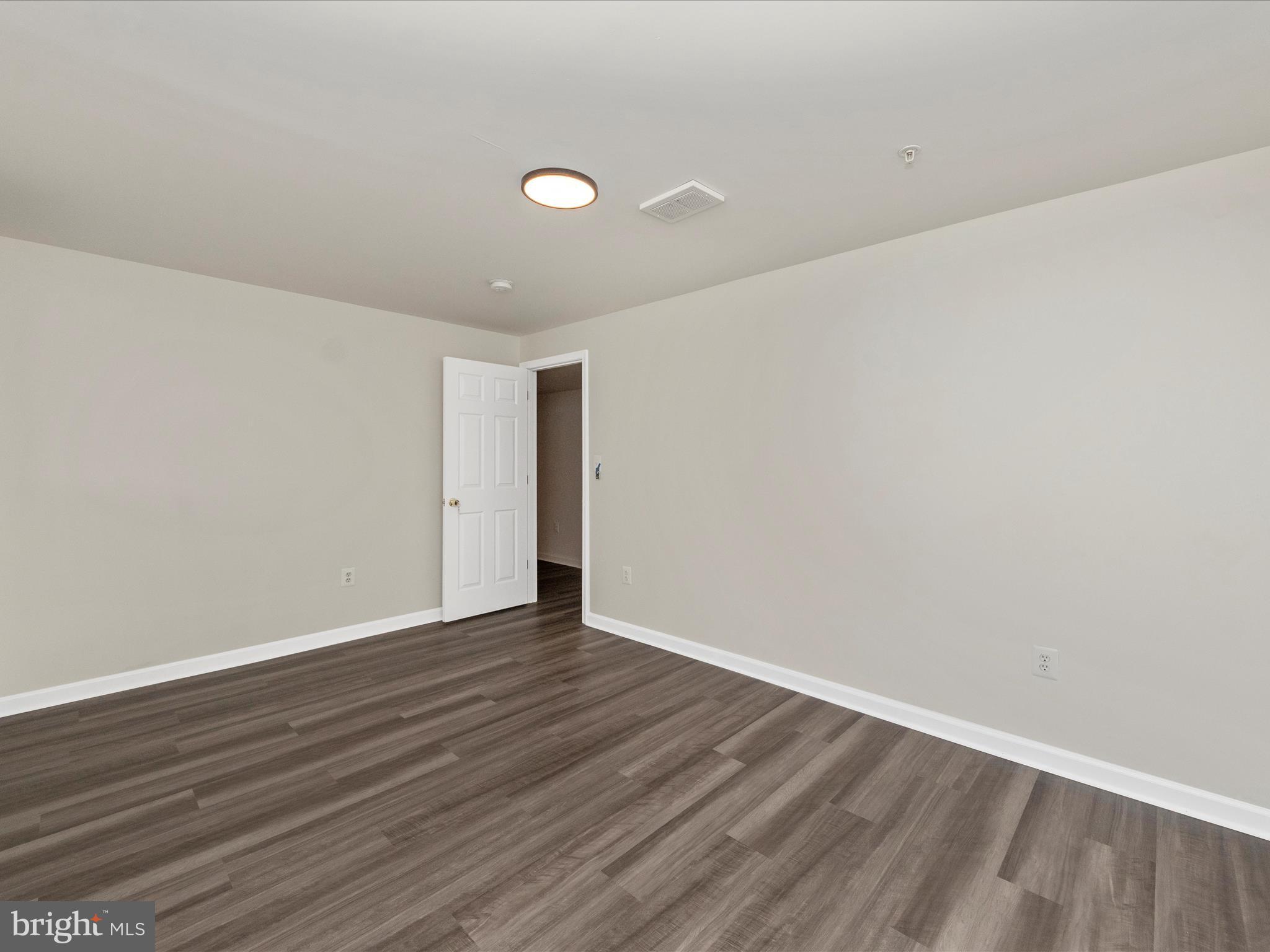 LAKELAND - Residential