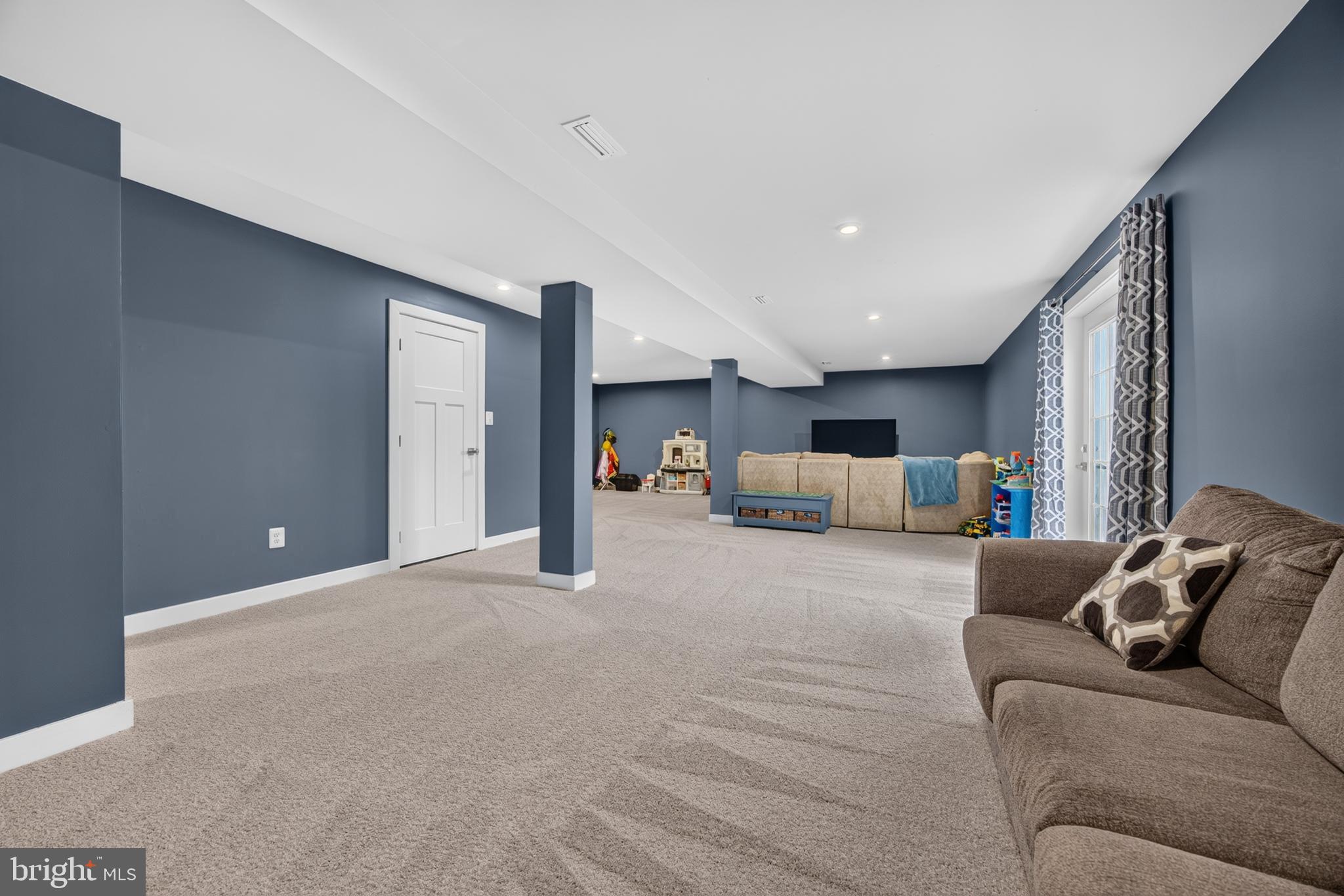 HIGH POINTE SOUTH - Residential