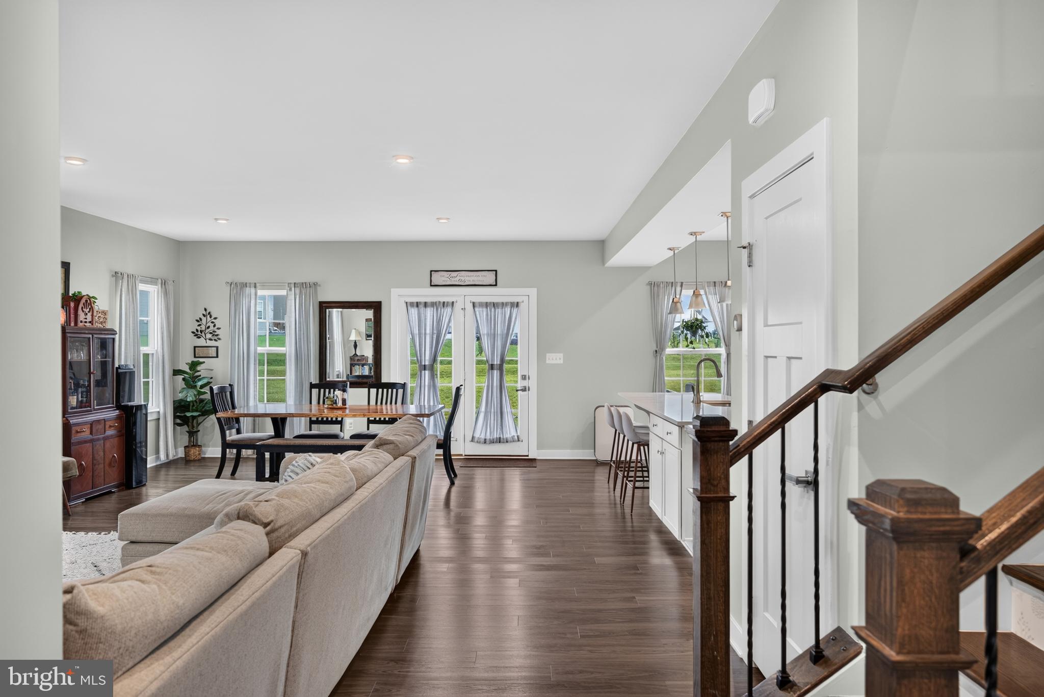 HIGH POINTE SOUTH - Residential