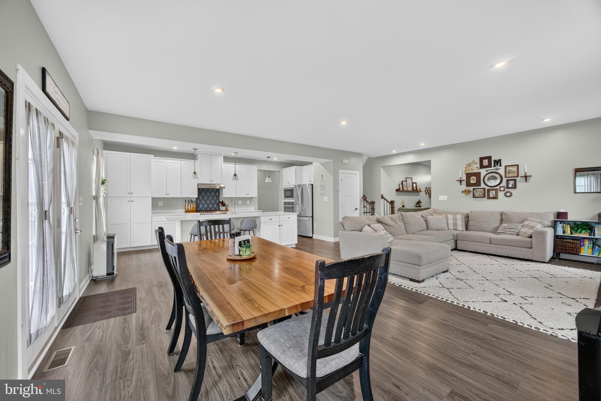 HIGH POINTE SOUTH - Residential
