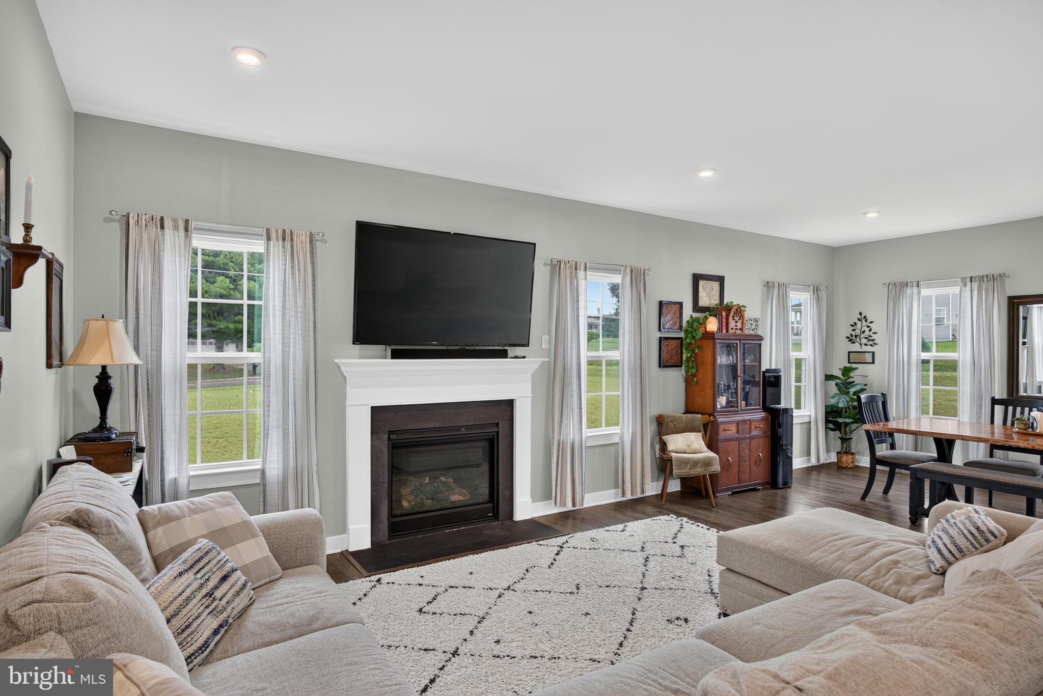 HIGH POINTE SOUTH - Residential