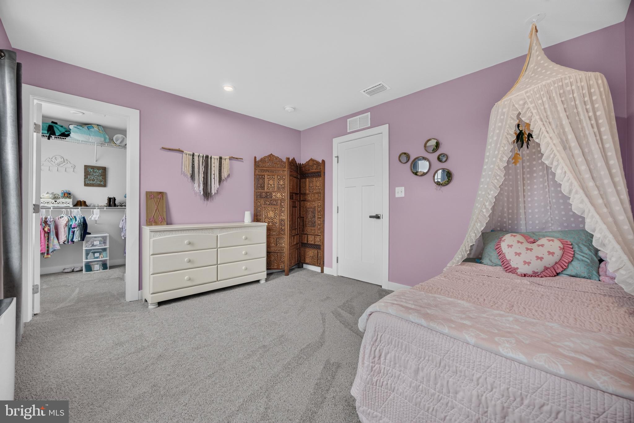 HIGH POINTE SOUTH - Residential
