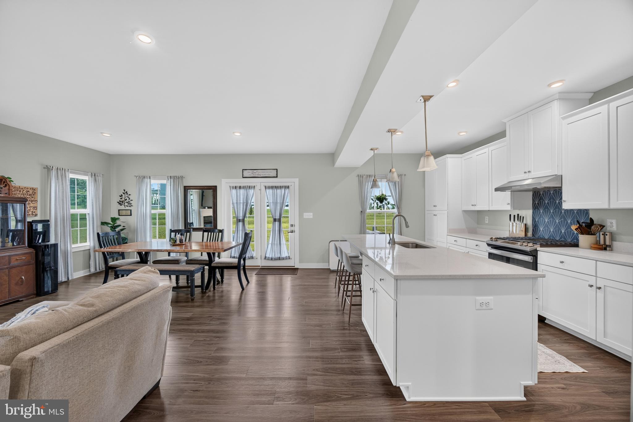 HIGH POINTE SOUTH - Residential
