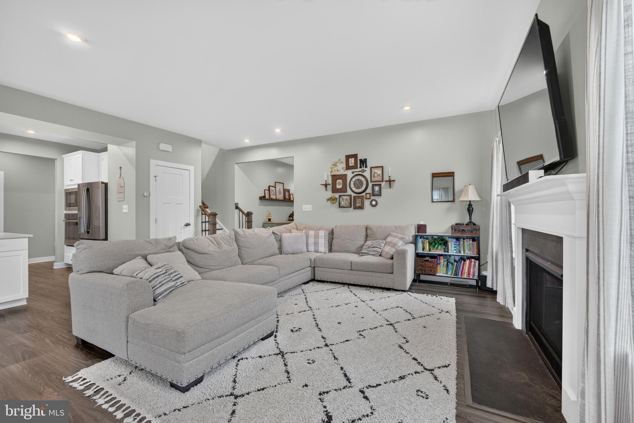 HIGH POINTE SOUTH - Residential