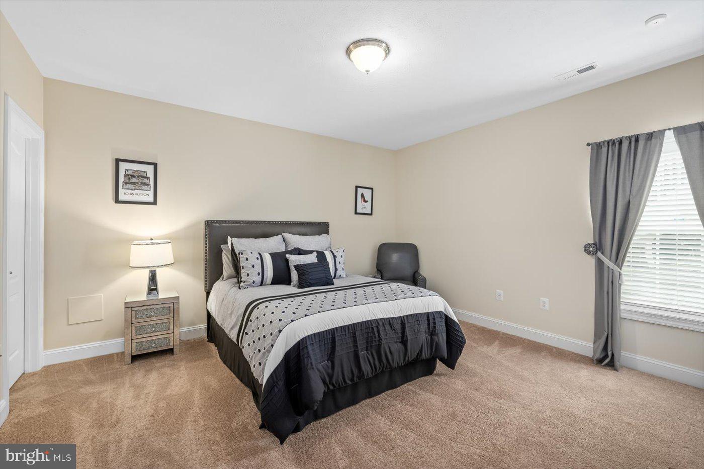 BLOOMSBURY FARM ESTATES - Residential