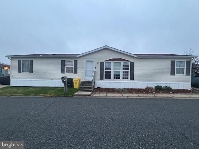 ESSEX/MIDDLE RIVER - Residential