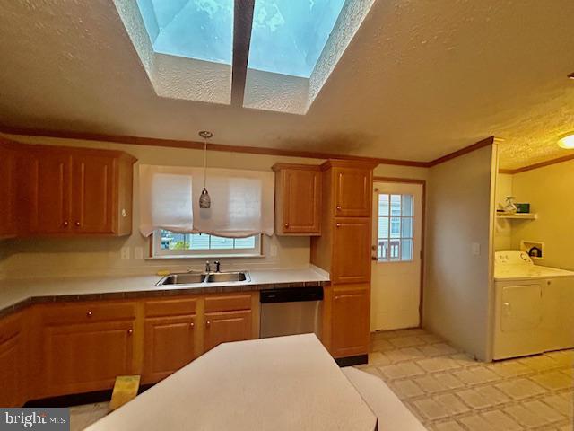 ESSEX/MIDDLE RIVER - Residential