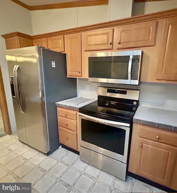 ESSEX/MIDDLE RIVER - Residential