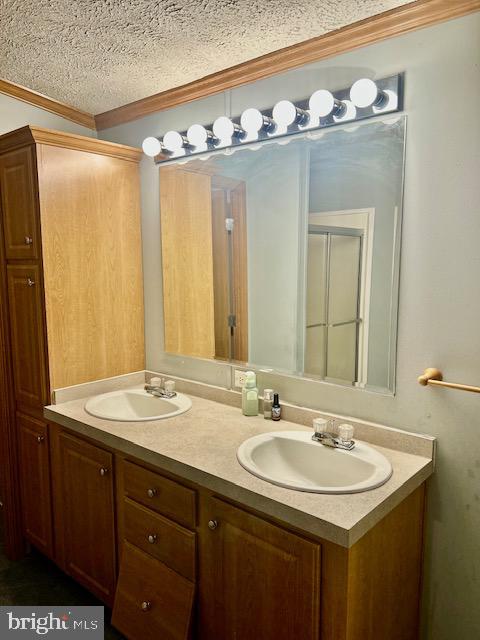 ESSEX/MIDDLE RIVER - Residential