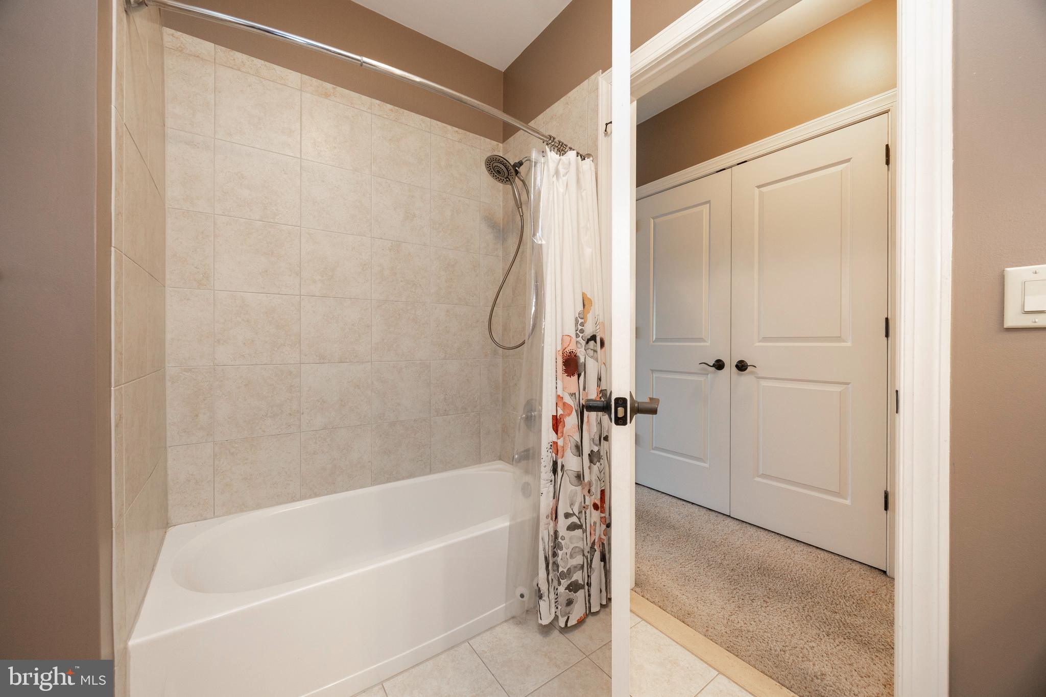WELLINGTON EAGLEVIEW - Residential