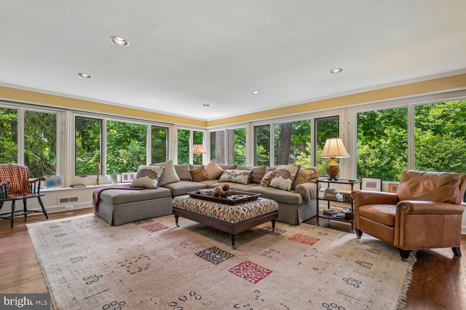 POPLAR HILL - Residential