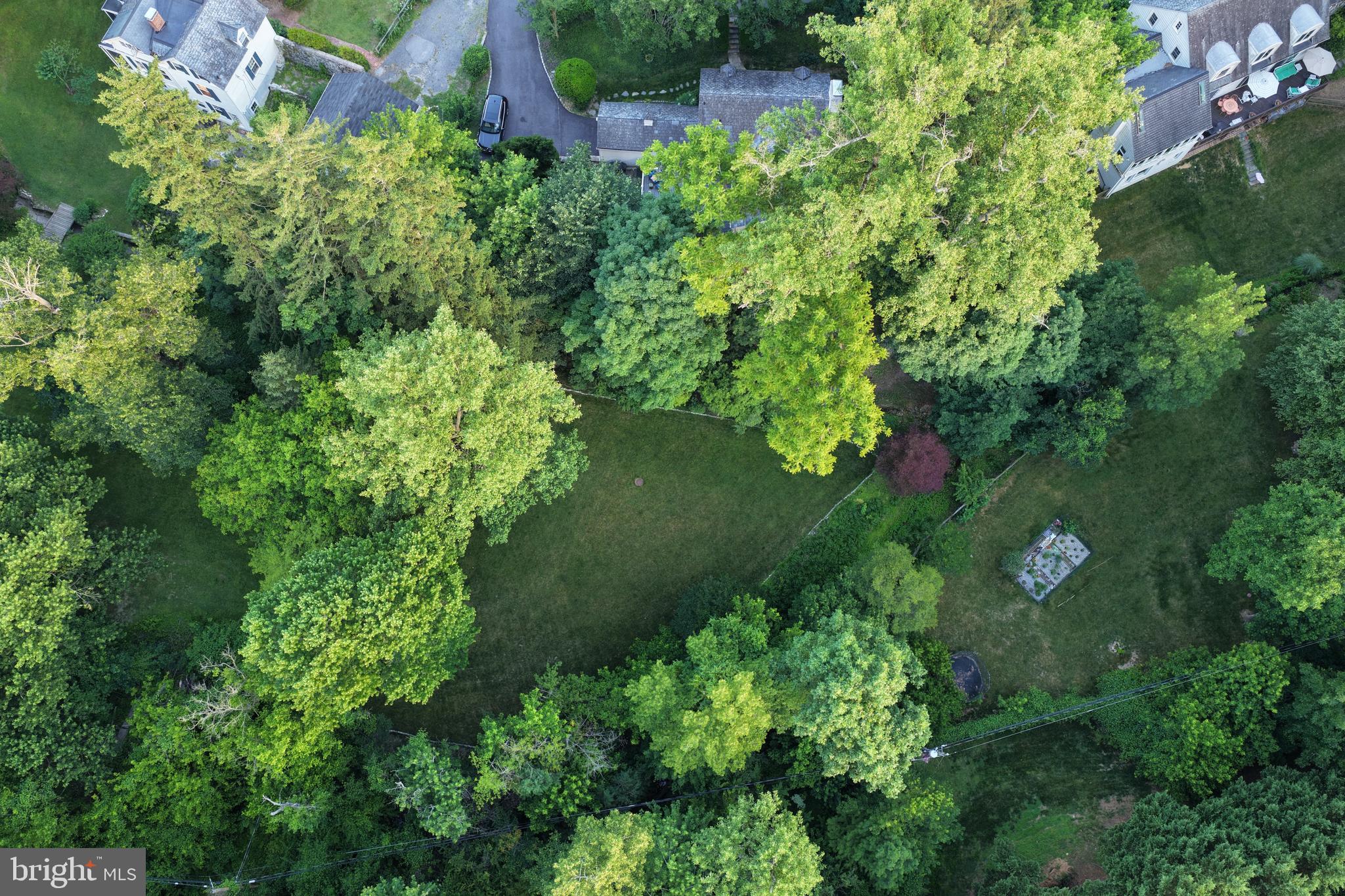 POPLAR HILL - Residential