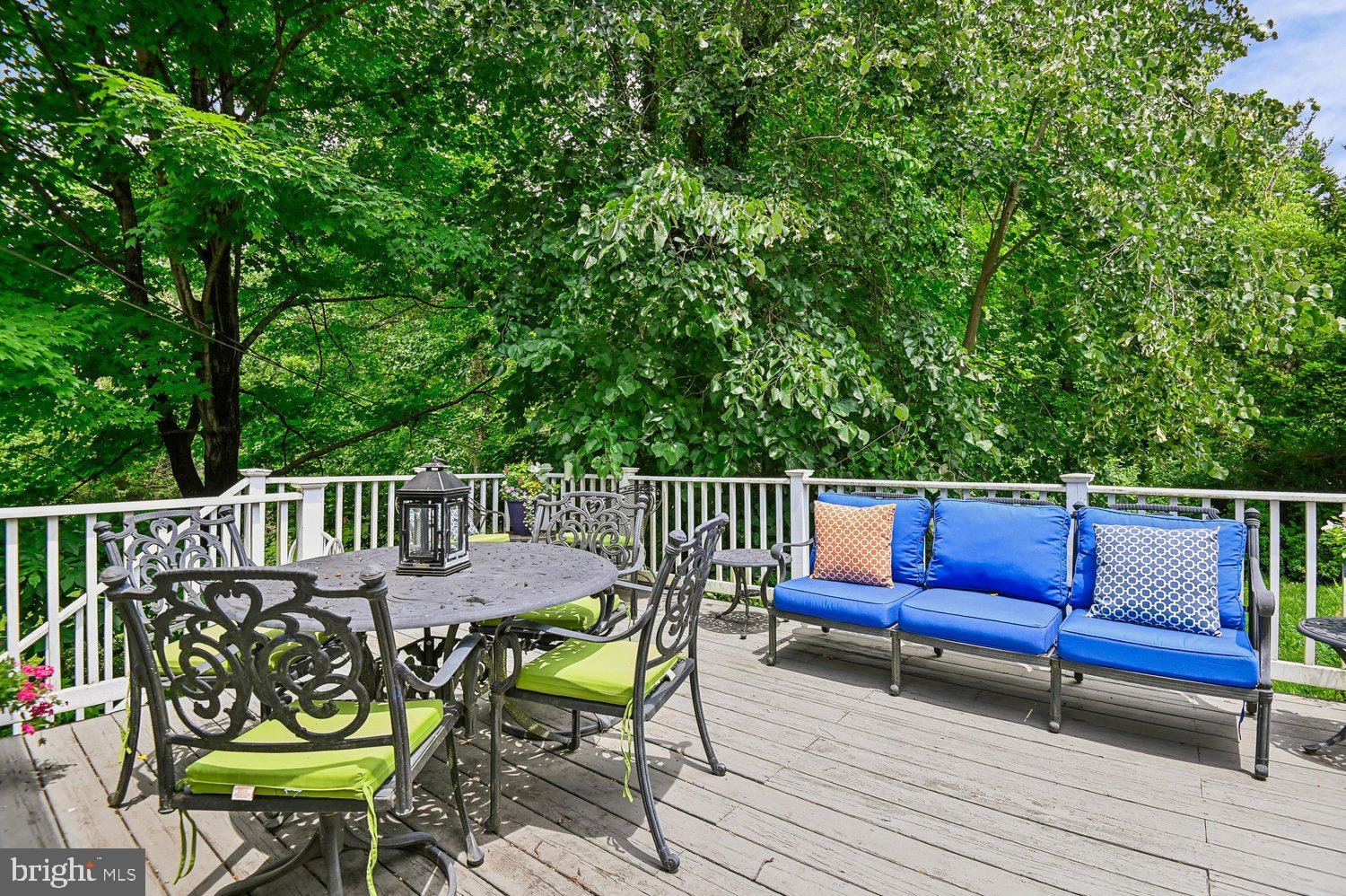 POPLAR HILL - Residential