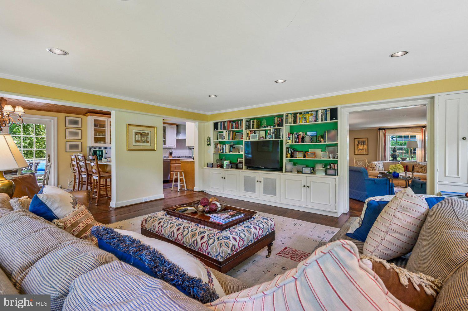POPLAR HILL - Residential