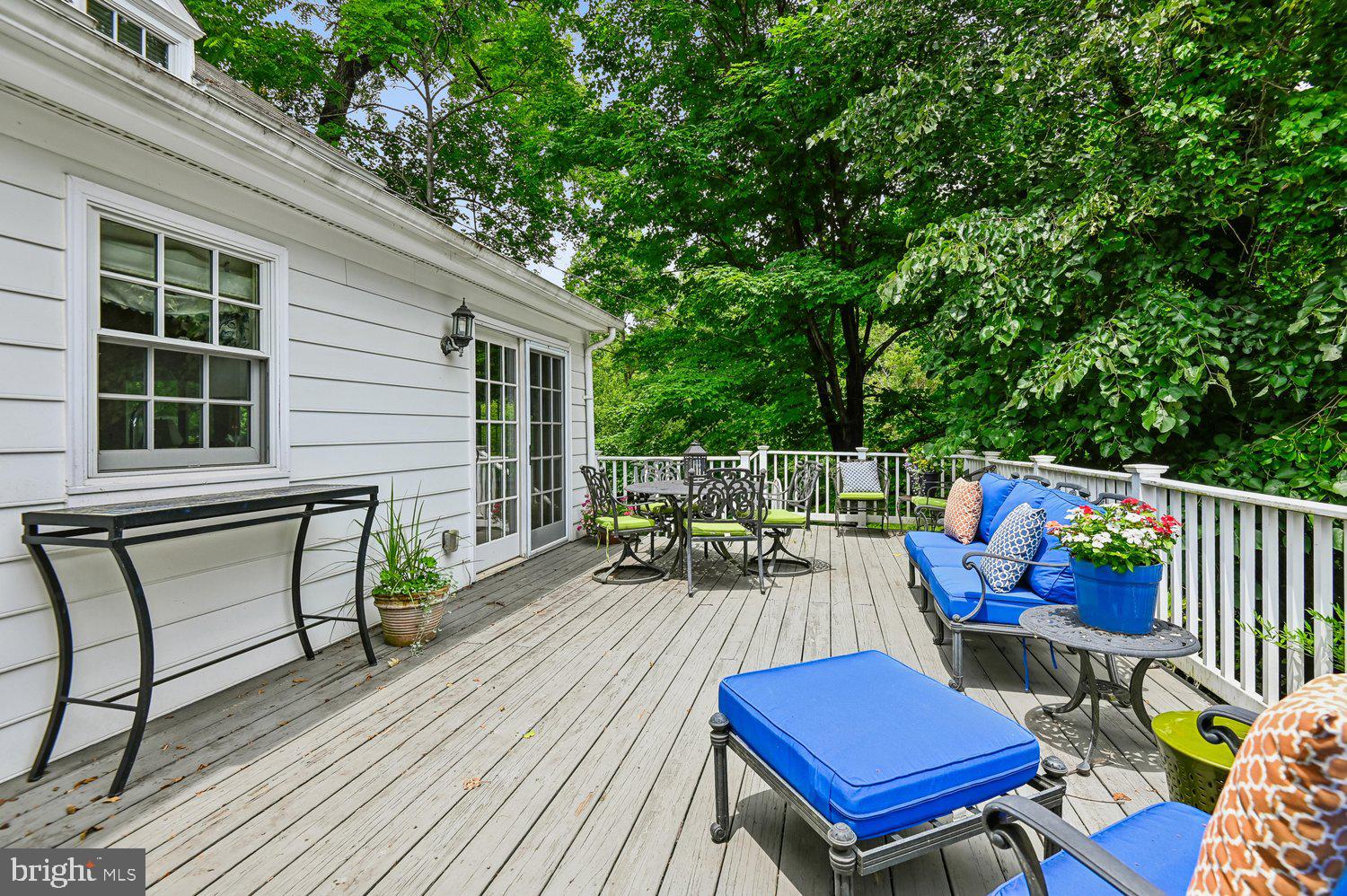 POPLAR HILL - Residential