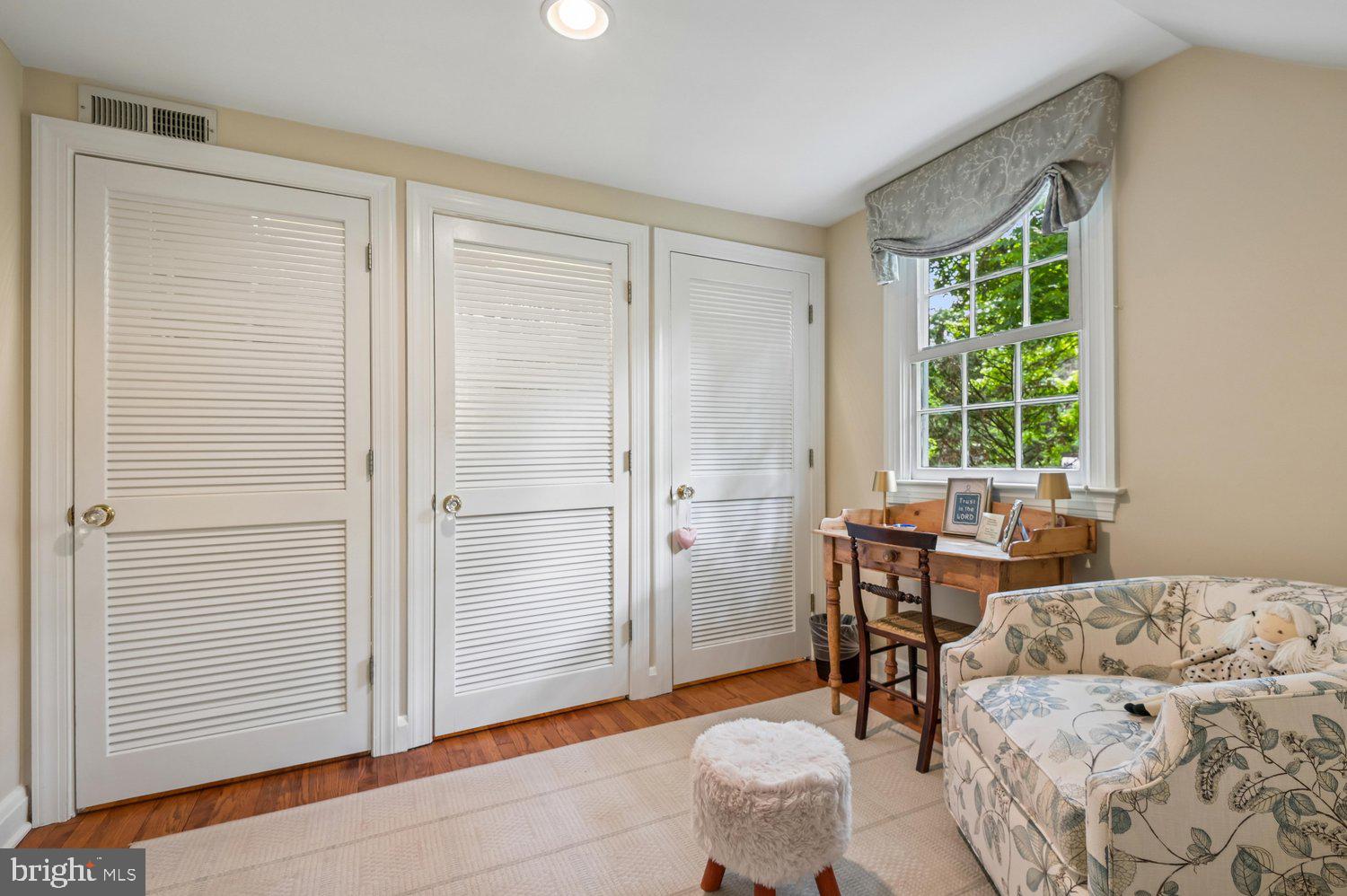 POPLAR HILL - Residential