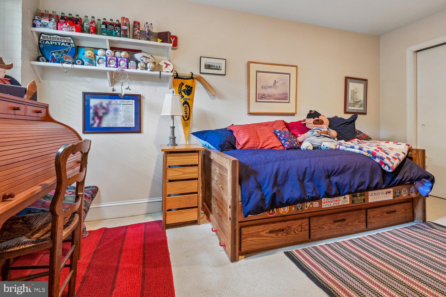 POPLAR HILL - Residential