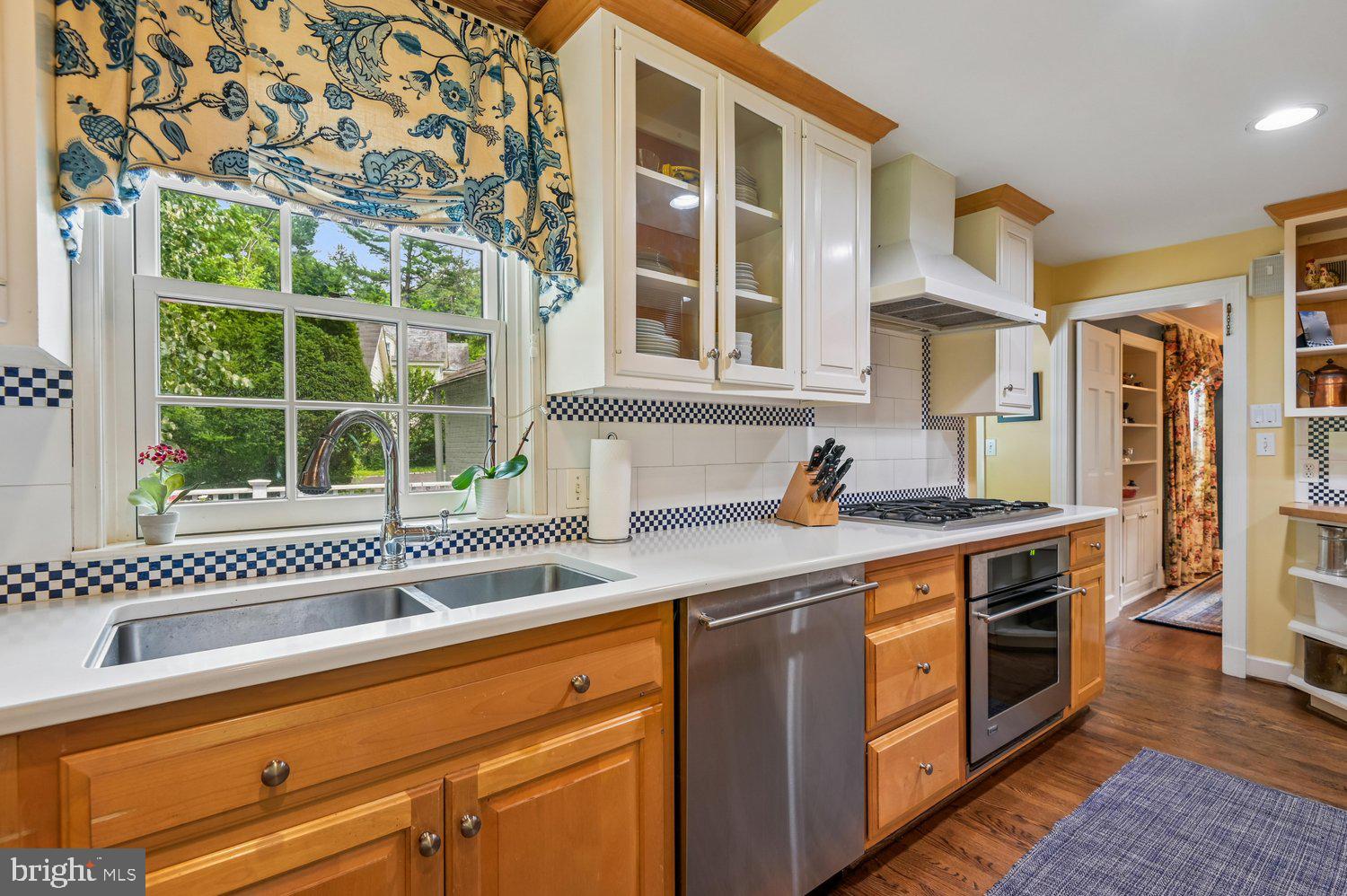POPLAR HILL - Residential
